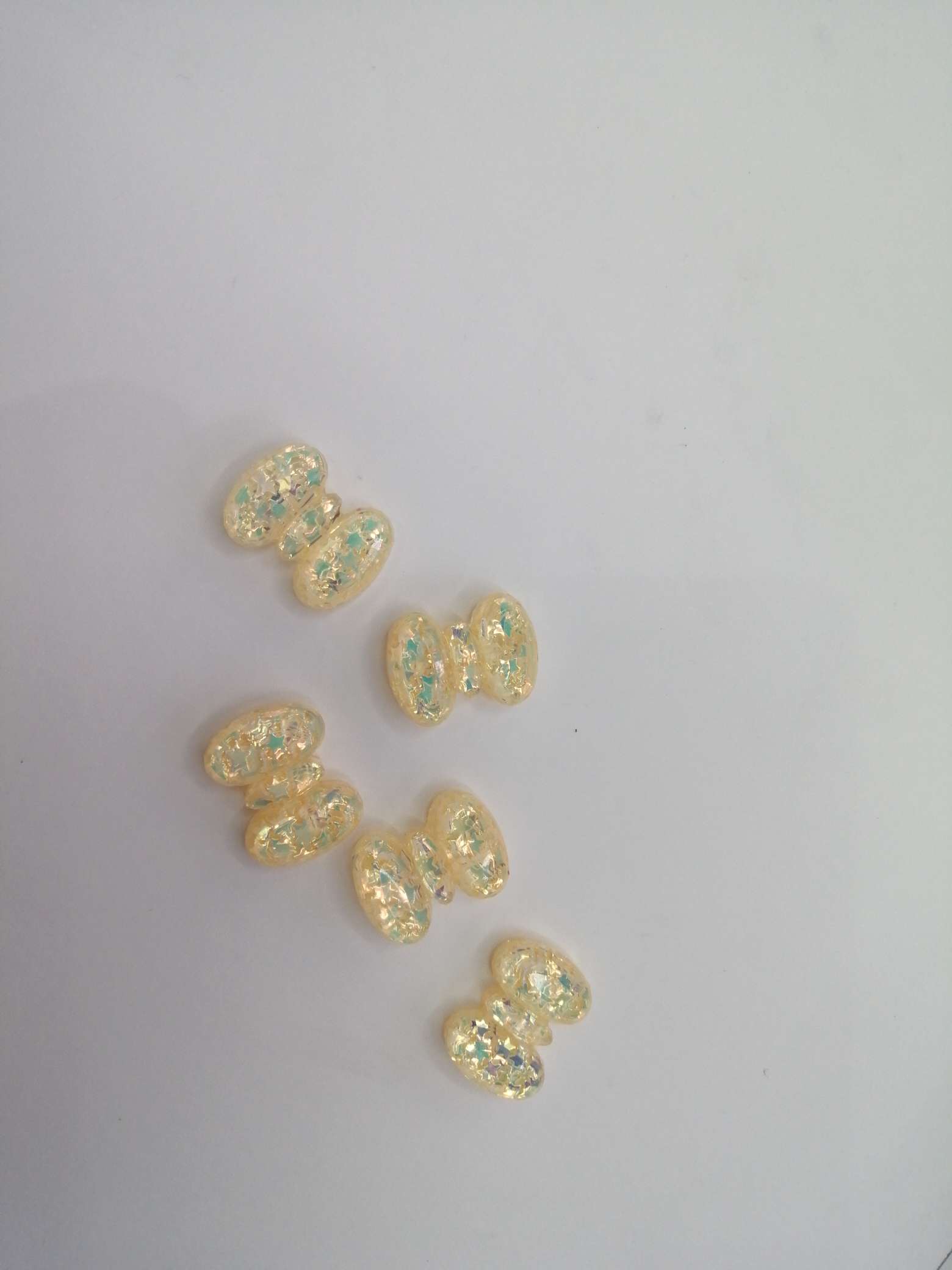 金色透明闪蝴蝶