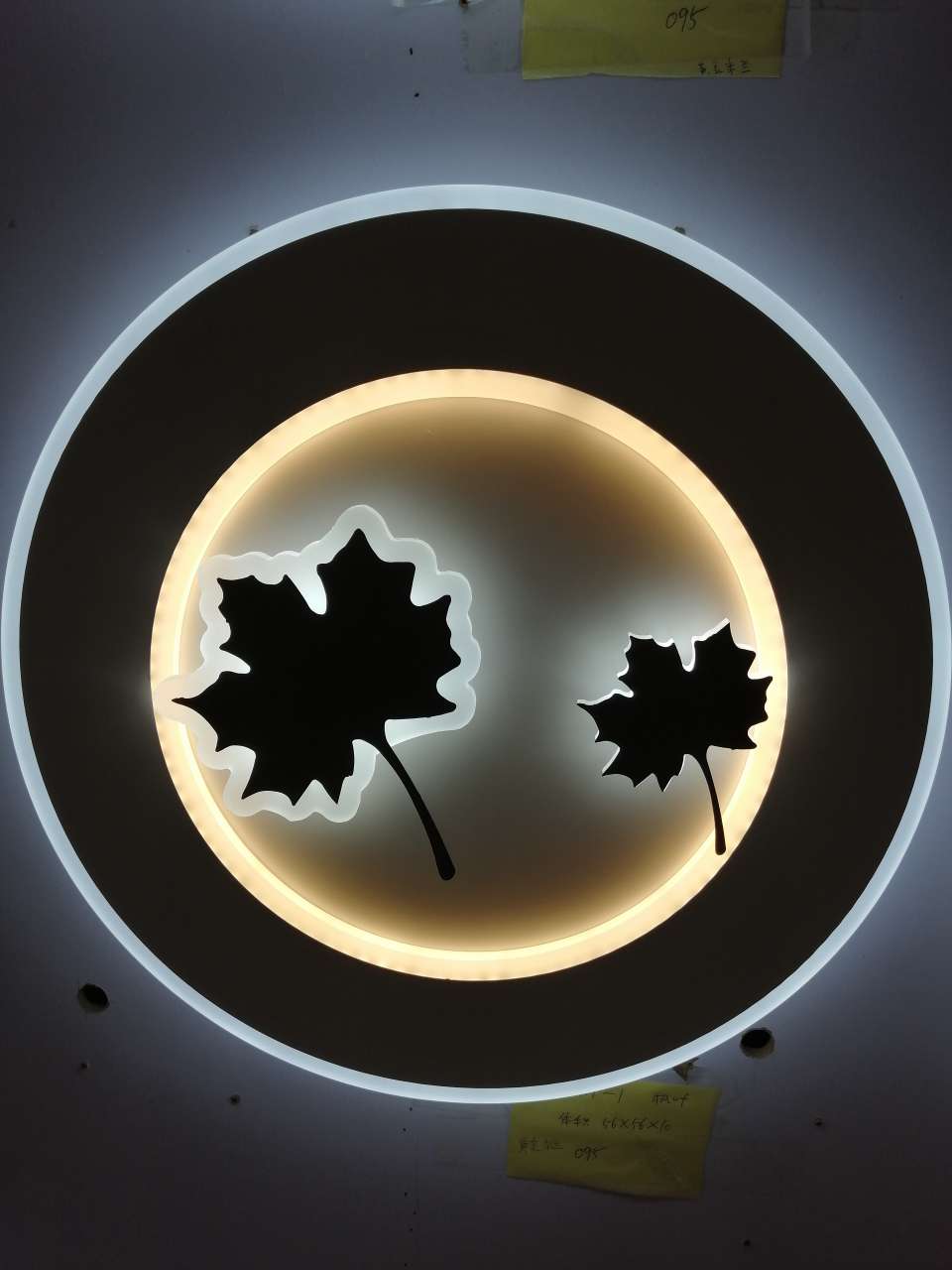 Selected modern design maple leaf round frame wall Lamp HJ901-1