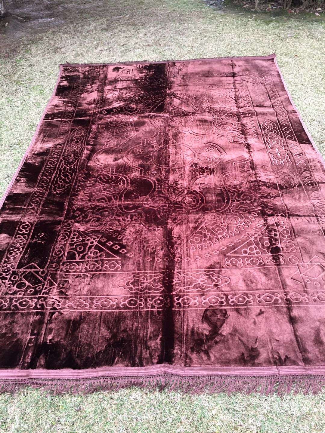 Solid color embossed carpet for bedding, direct sales from the best-selling manufacturer Application Scenario