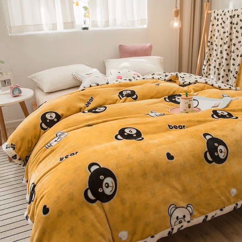 美居家纺2022年新款毛毯时尚双面印花毯熊