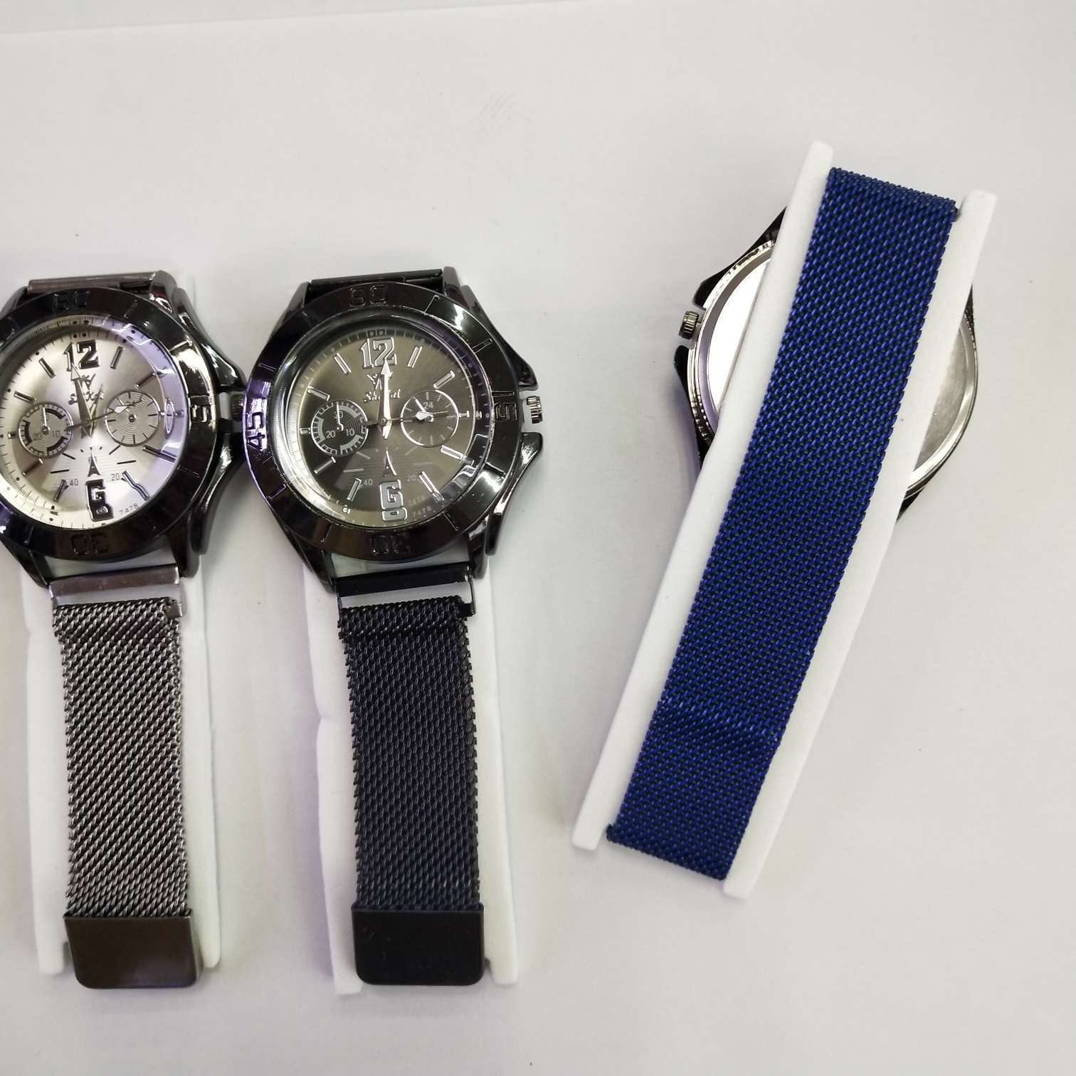 Premium fashion watches for adults Specification image