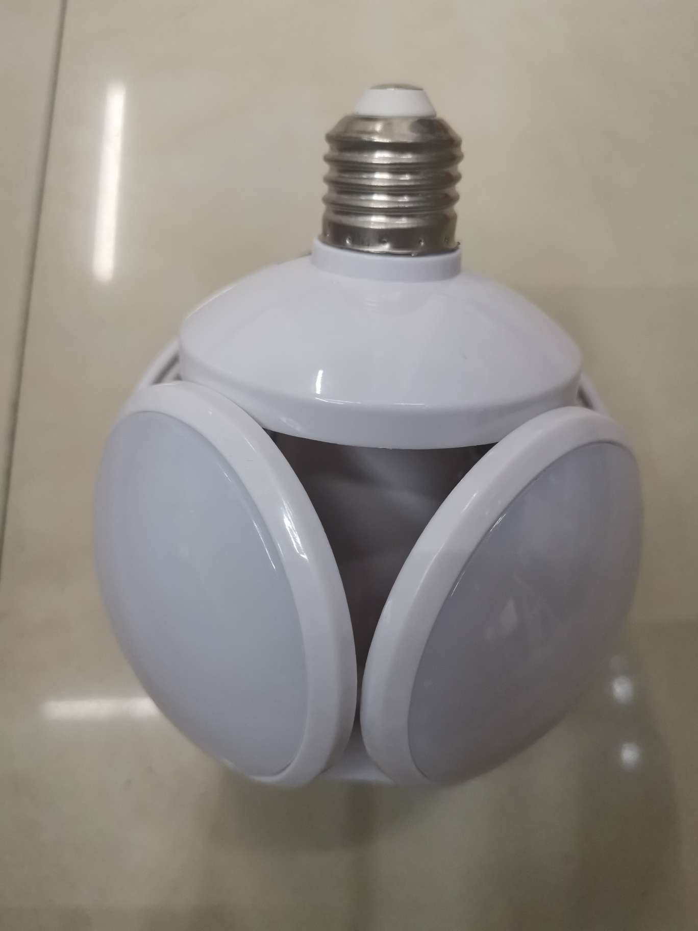 The manufacturer wholesale 40W 220V LED football team Specification drawing