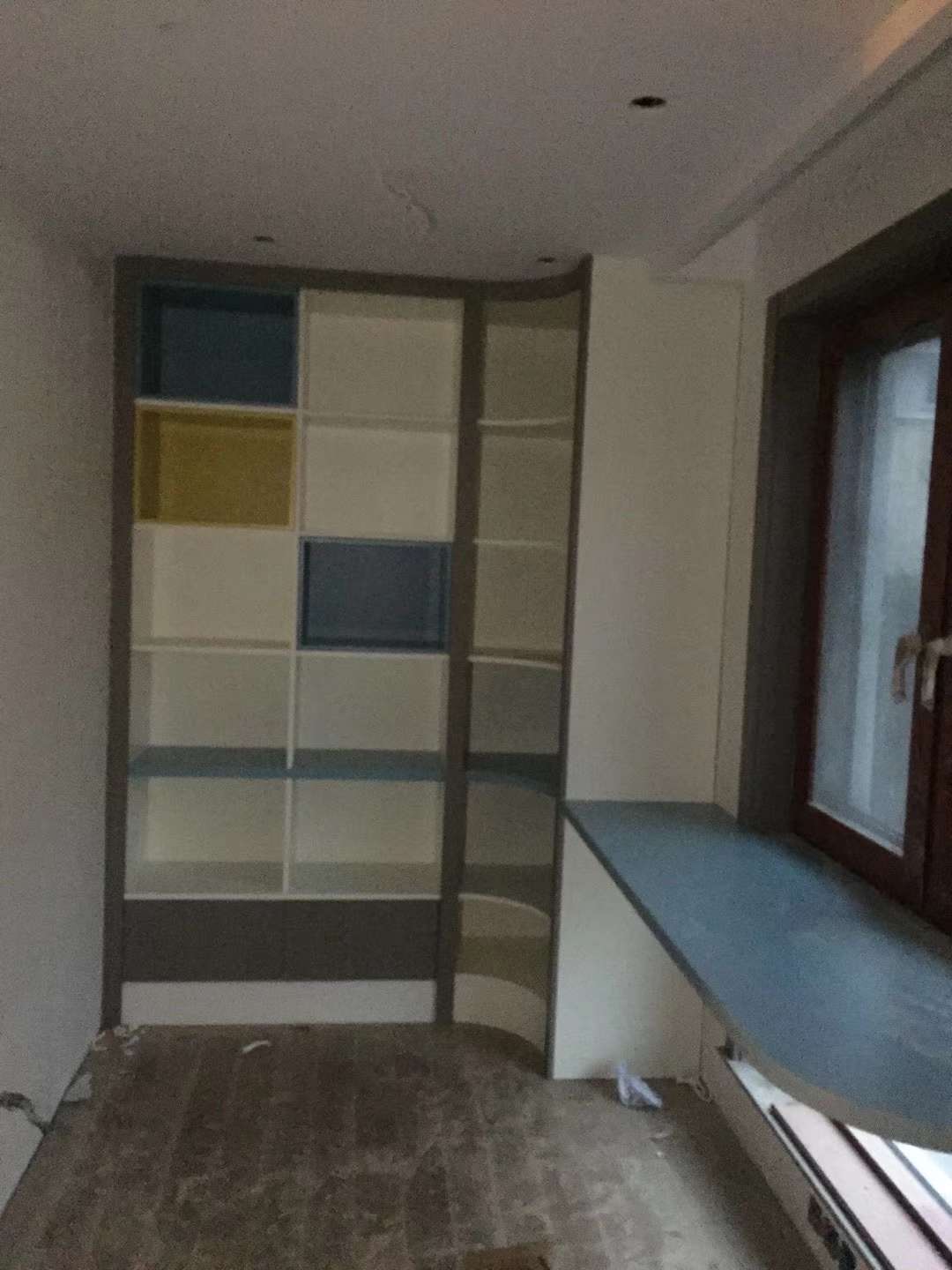 意德美嘉整体定制意式极简风方格书柜细节图