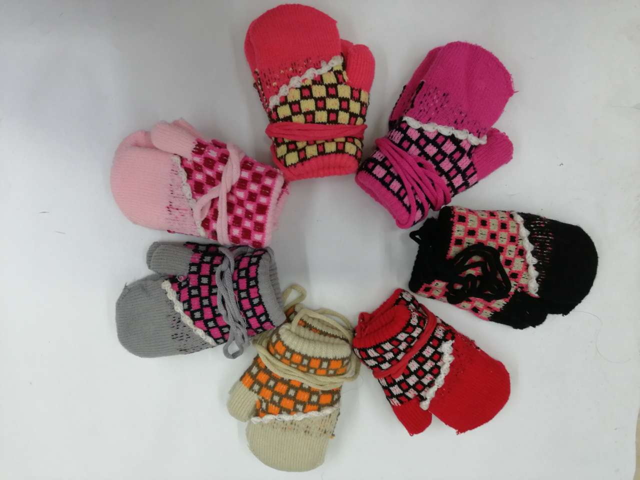 小孩提花勾边五指