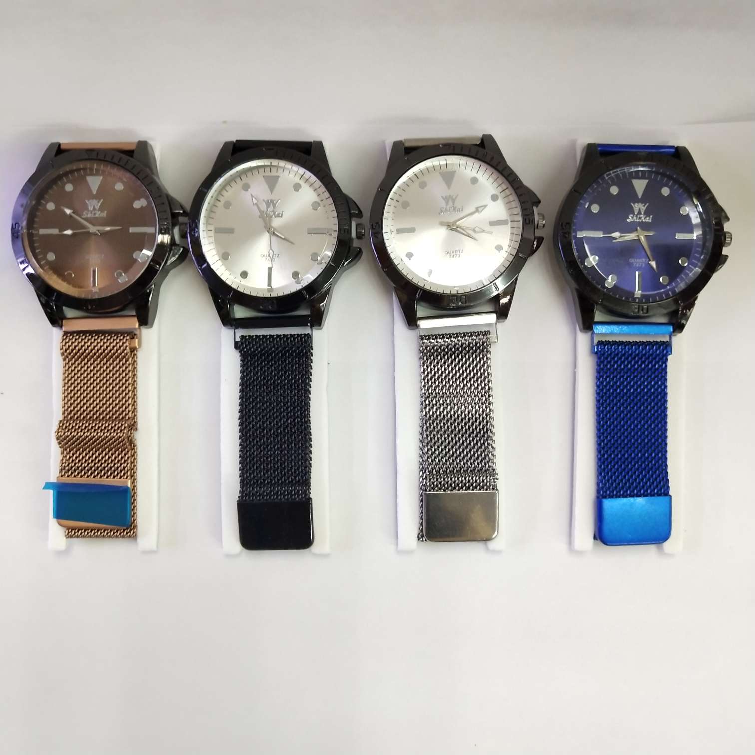 High-quality and fashionable magnetic adult watches