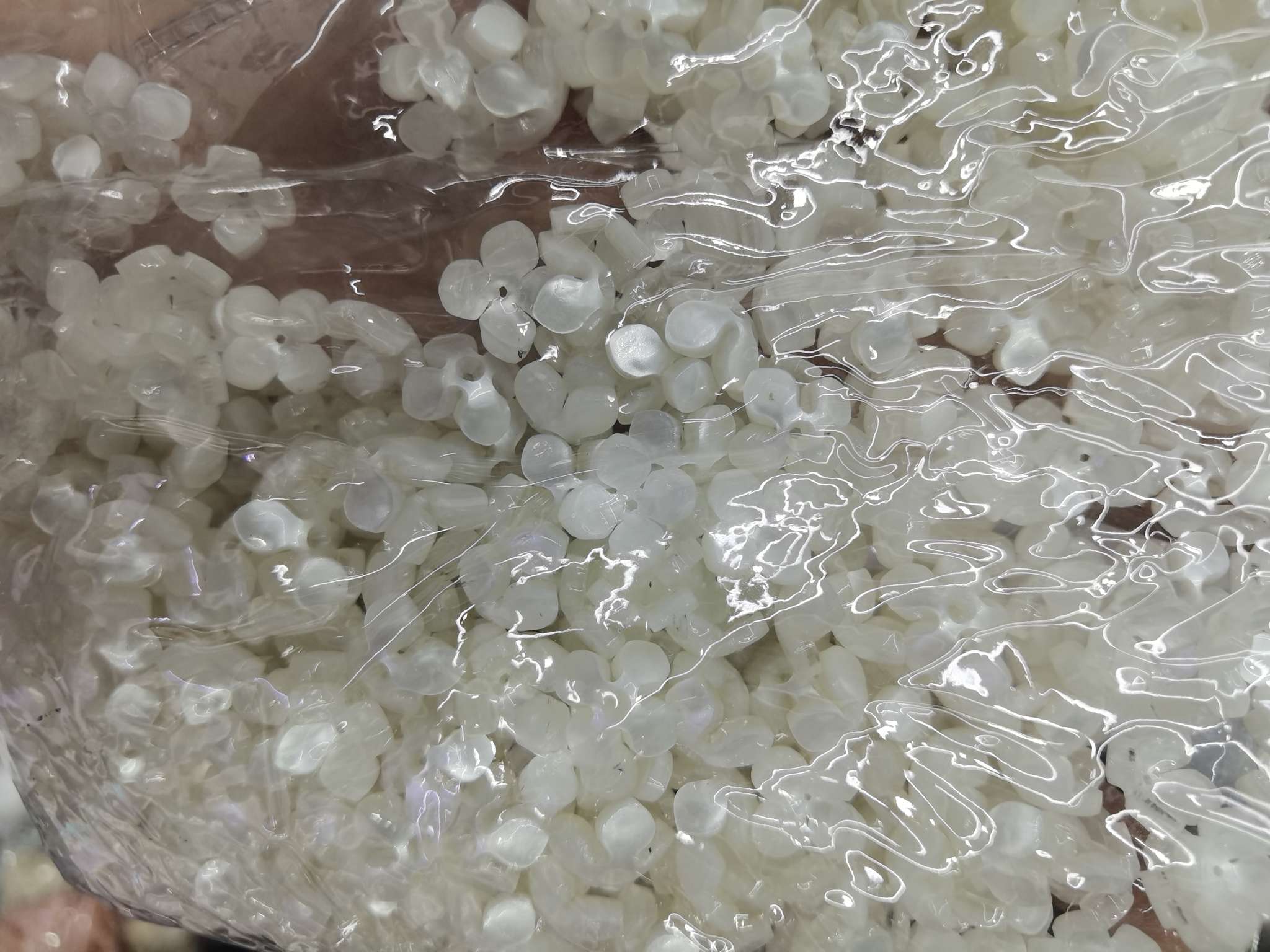 白色四叶花