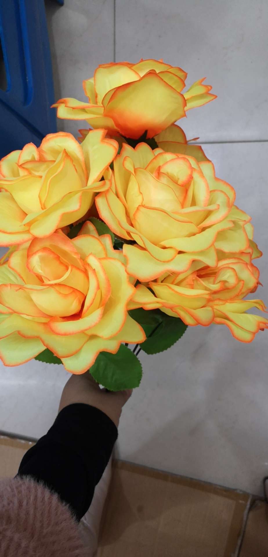 Ten large roses thumbnail