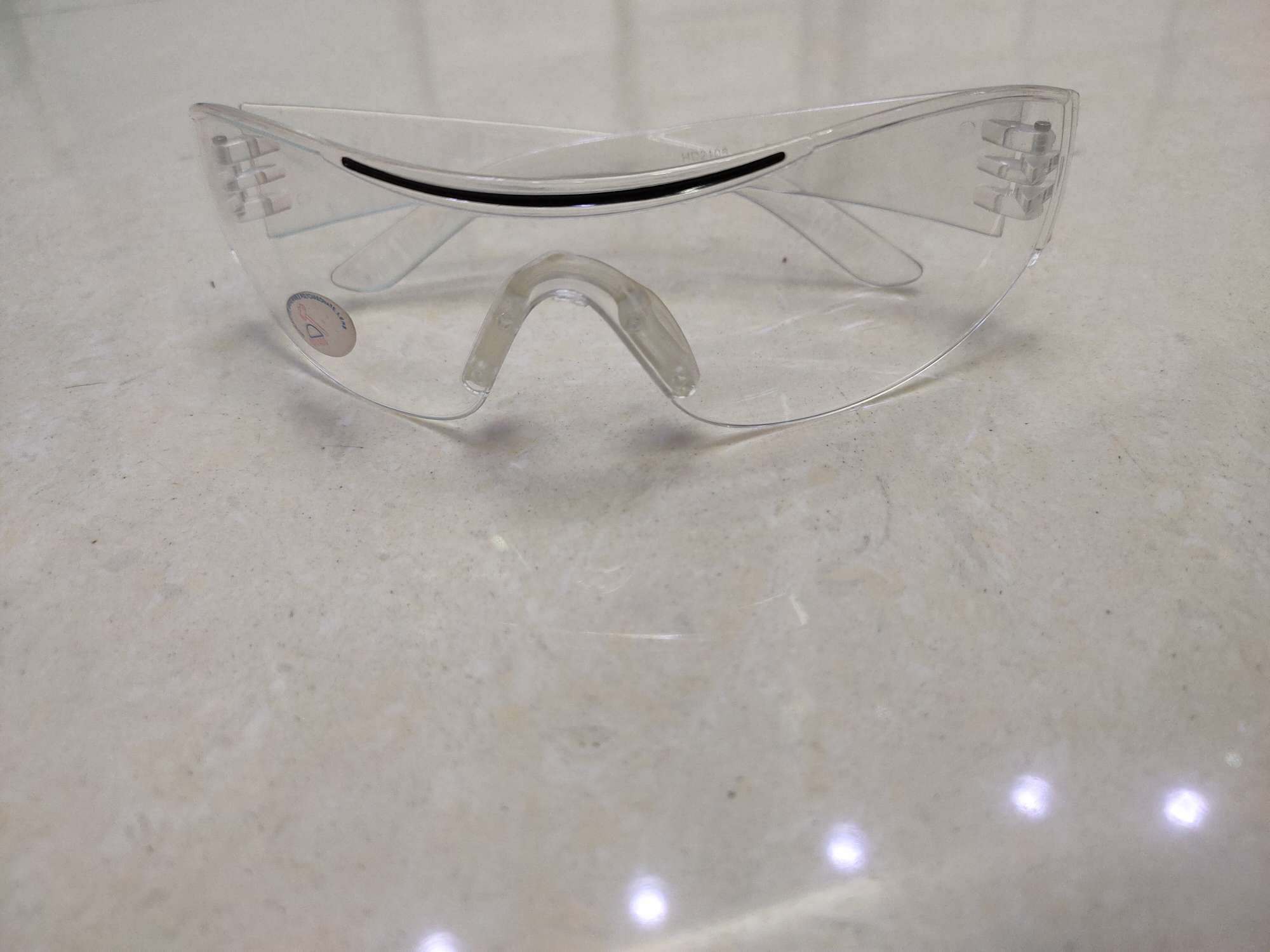 812106 goggles