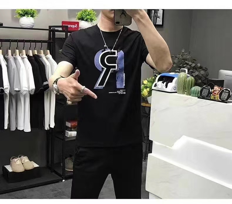 Men's short-sleeved T-shirt, a trendy summer Korean version, 2020 new ins loose student half-sleeved T-shirt, top garment c