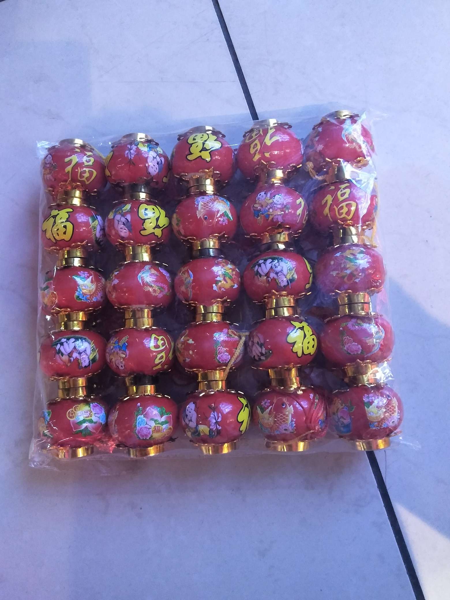 5公分人物灯笼厂家直销