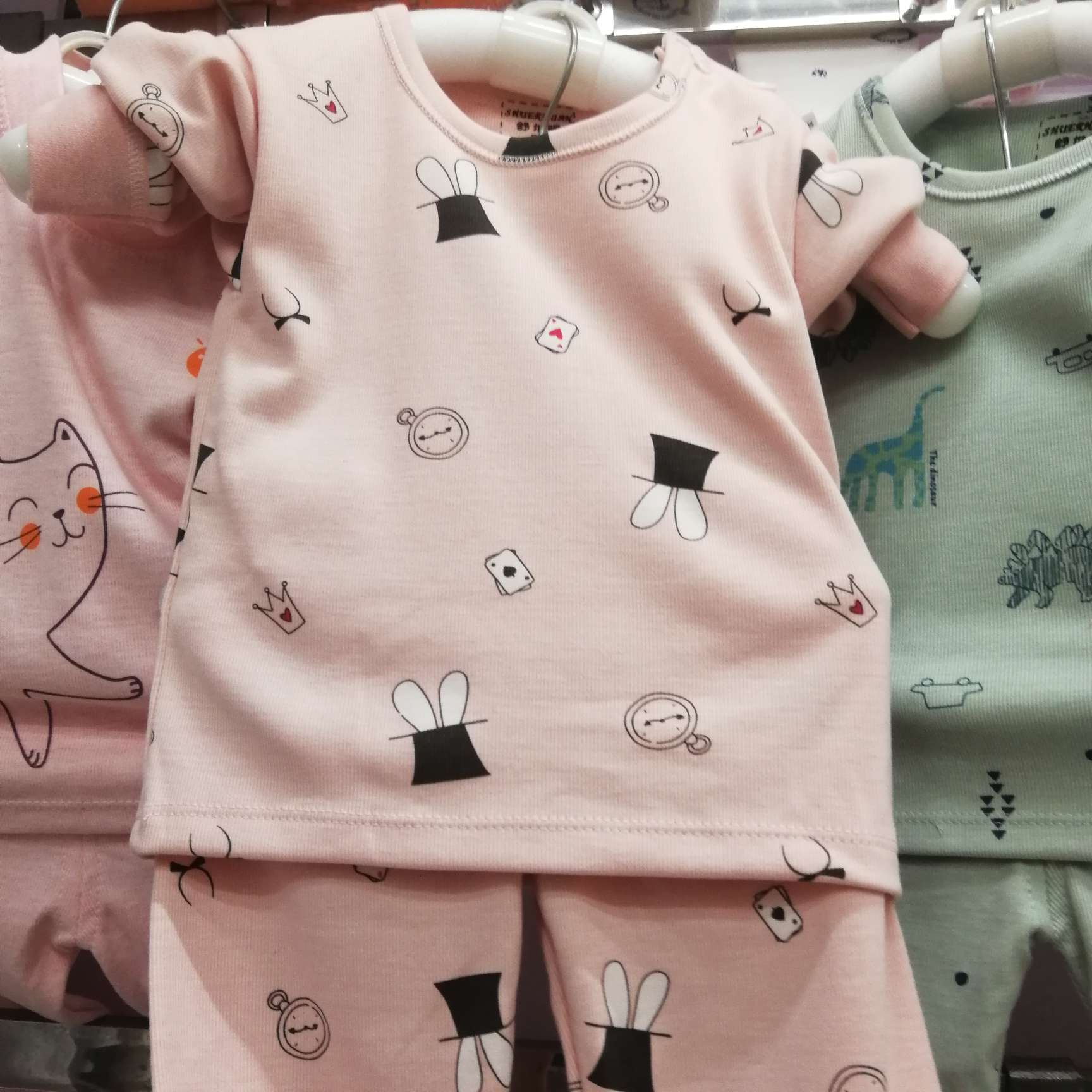 卡通印花儿童睡衣套装
