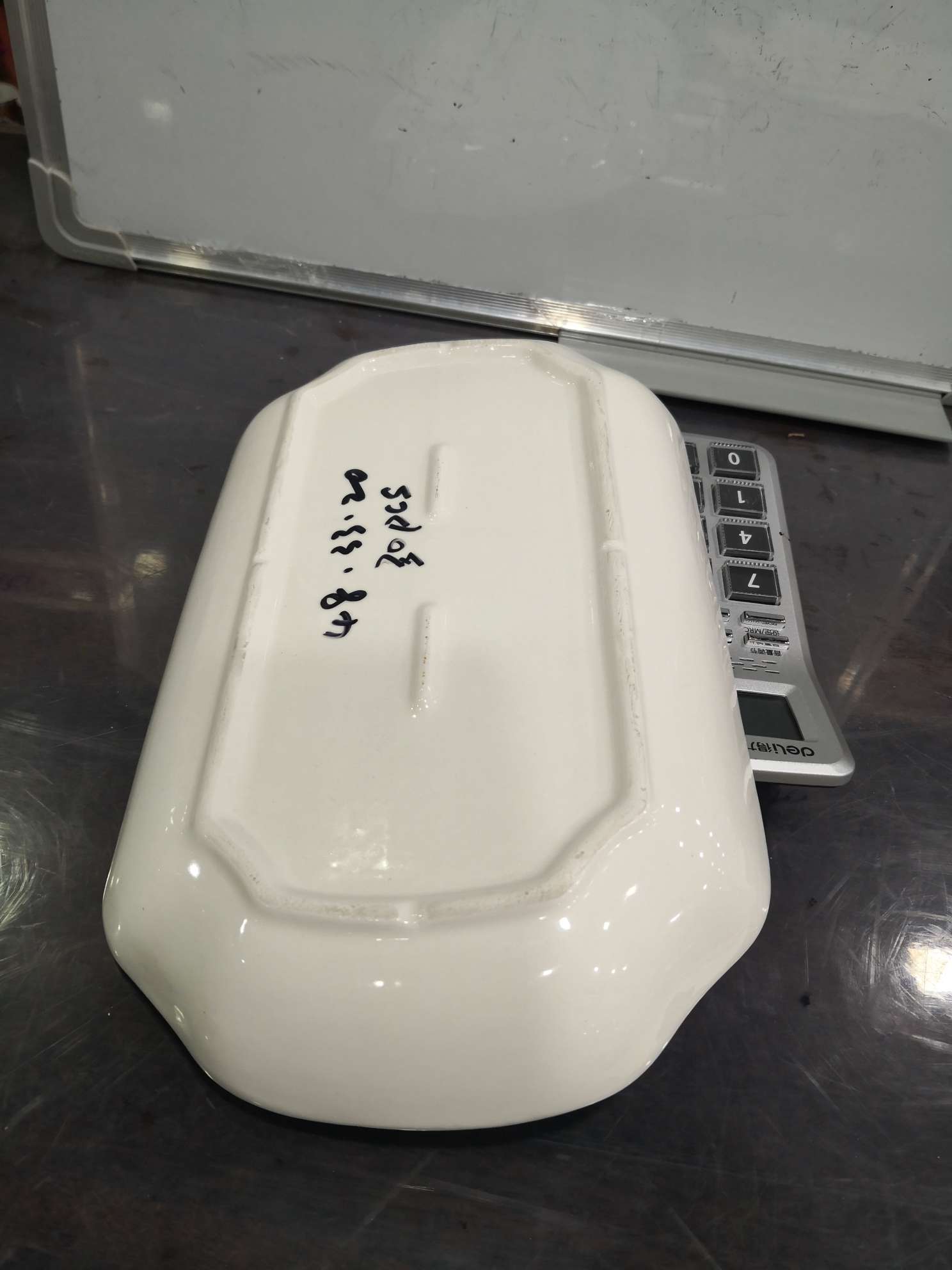 青花32CM切角鱼盘细节图