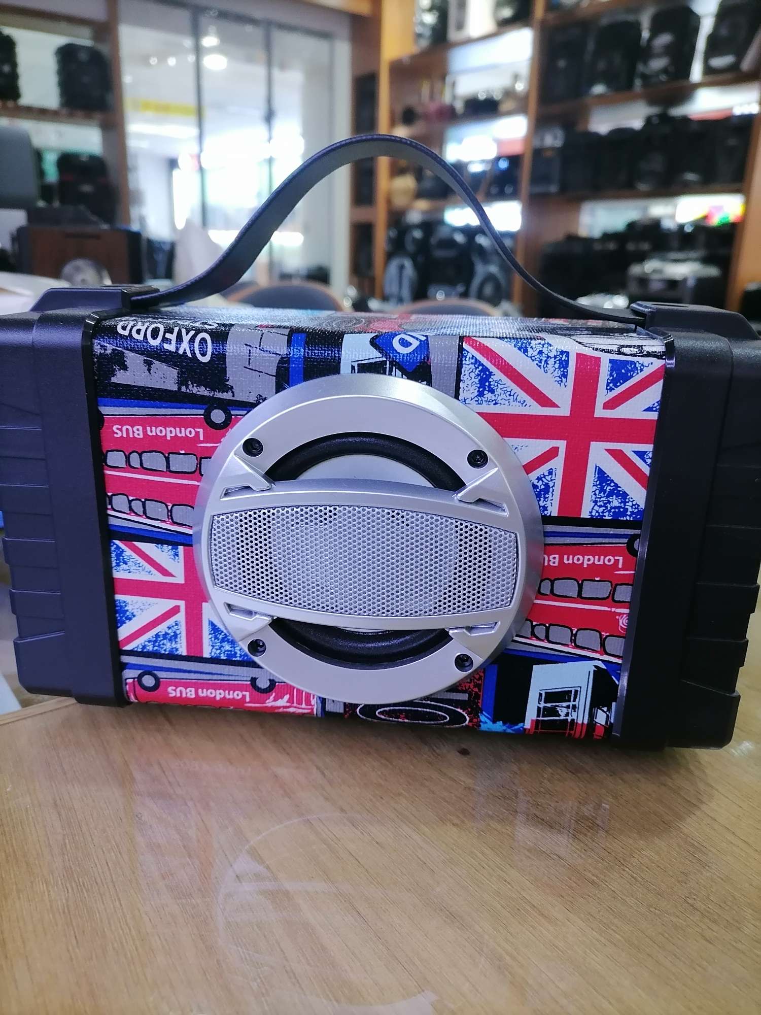 Camera stereo with light thumbnail