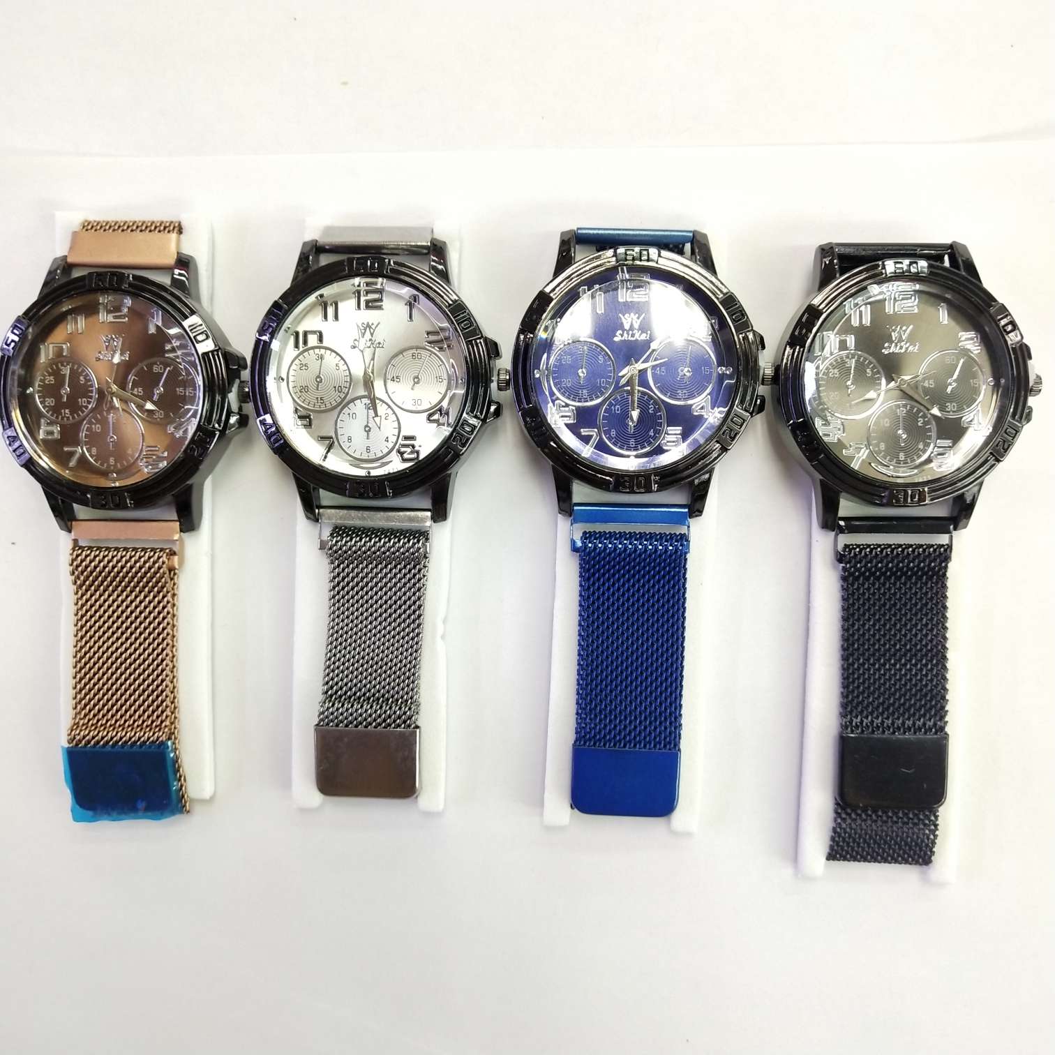 High-end fashionable magnetic watch, elegant adult watch