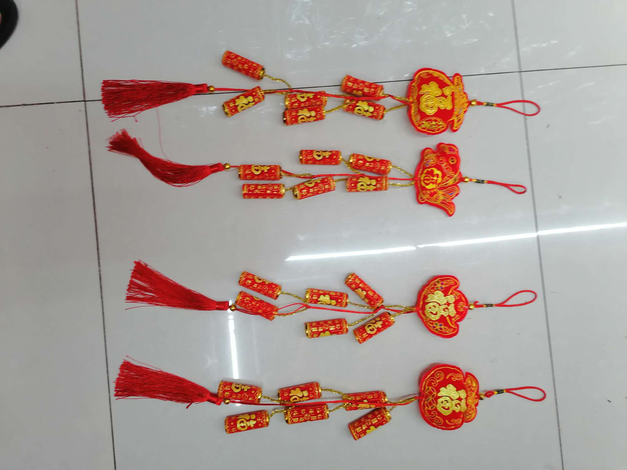 The small sachet is equipped with No. 5 and six cannons details Picture
