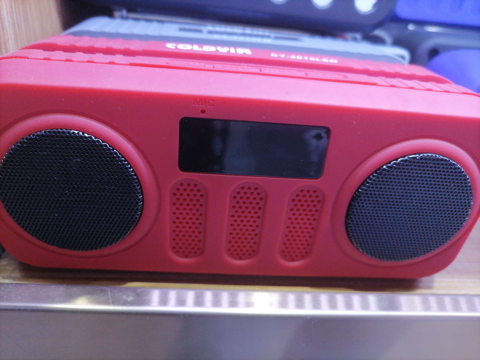 Cool radio in red thumbnail