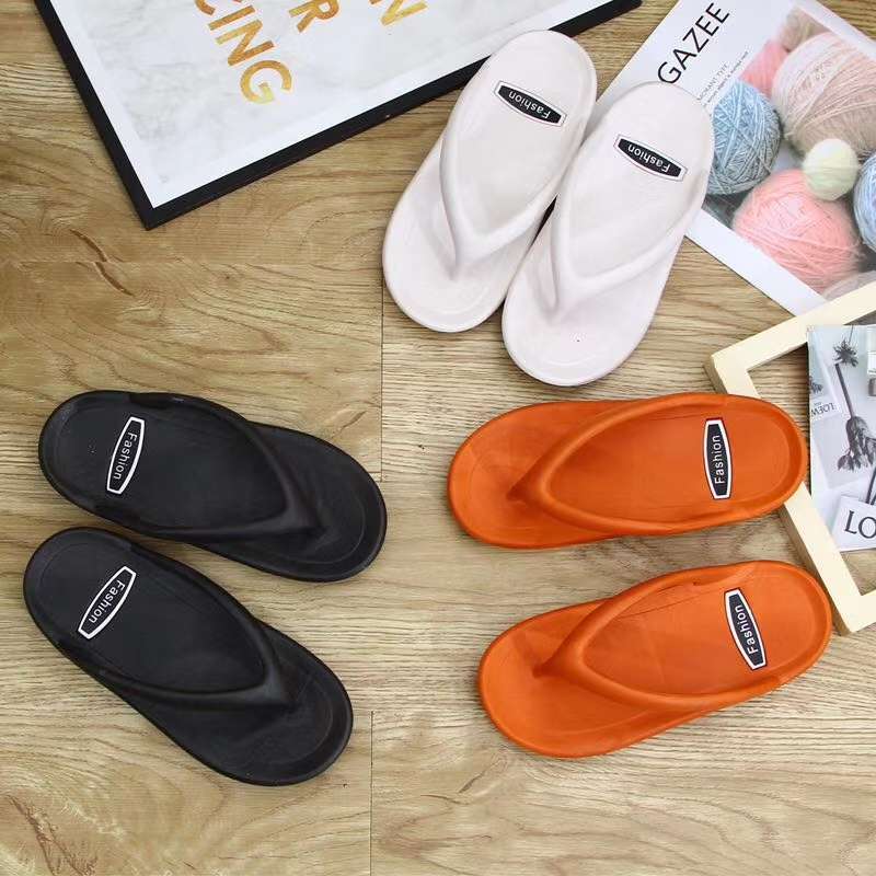 In Vogue
Flip Flops details Picture