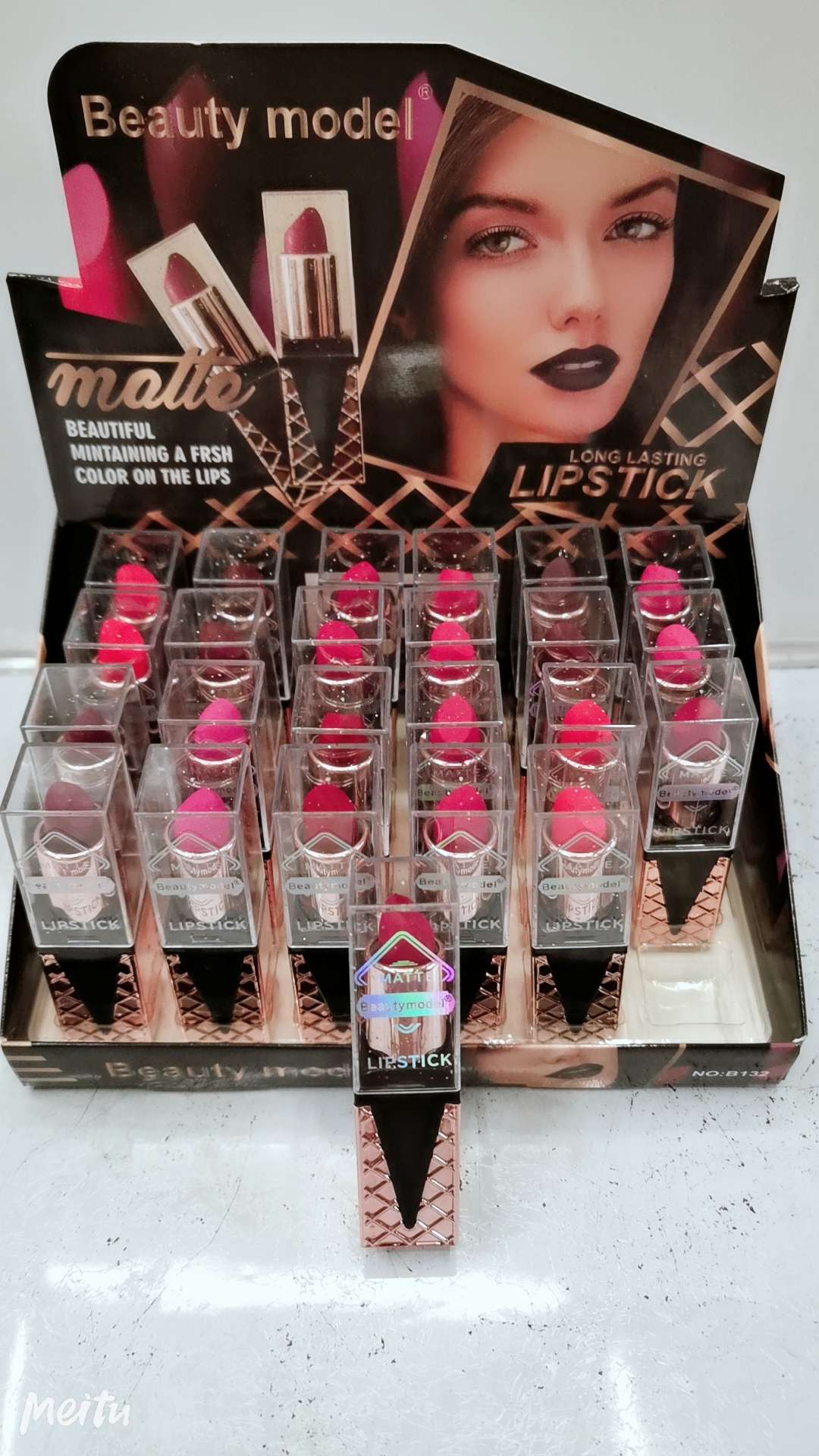 Rubber paint lipstick, facial beauty, lip makeup, moisturizing factory direct sales and wholesale Item Picture