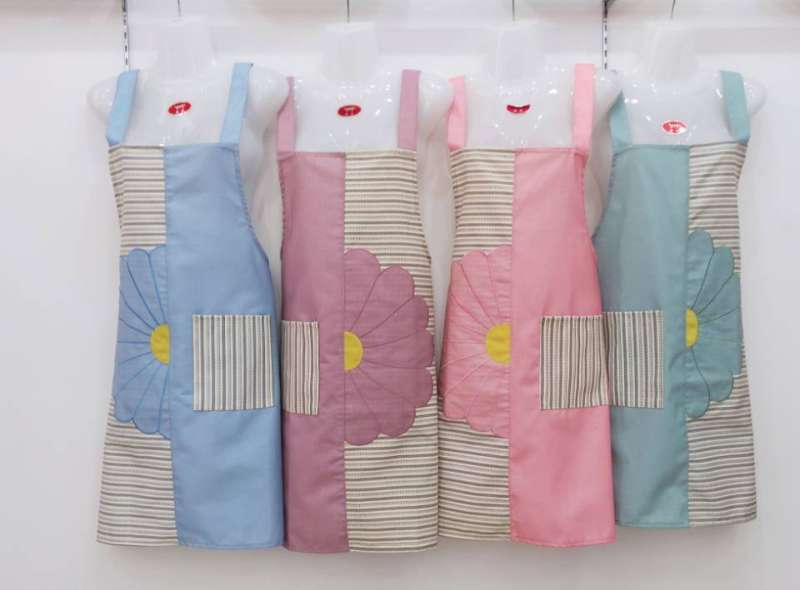 2021 New explosive factory direct sales AB version embroidered strap apron thumbnail