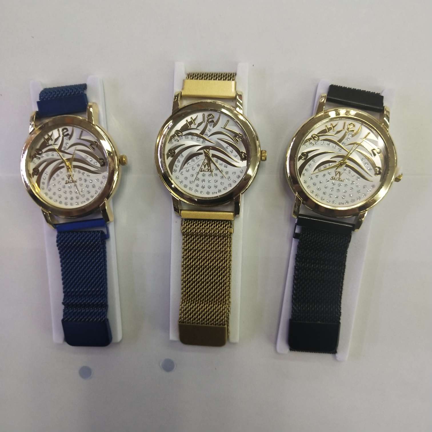 Premium fashion watch