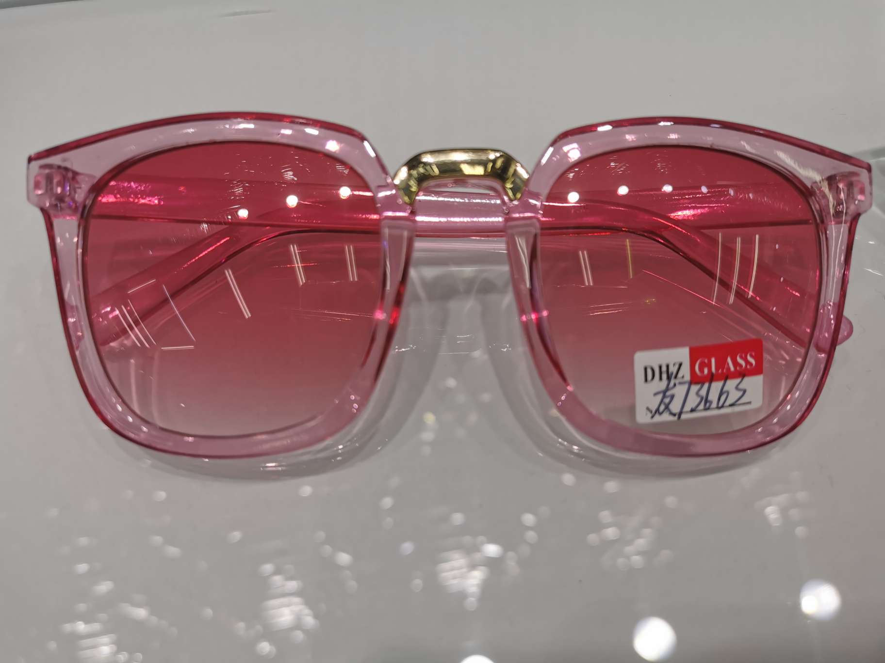 New sunglasses 2020-27 thumbnail