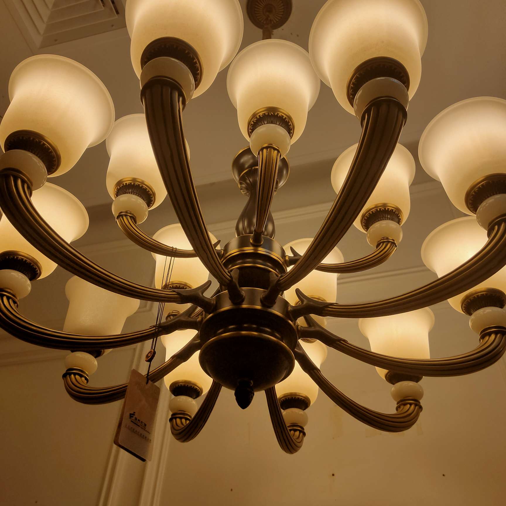 欧式北欧全铜水 晶灯具轻奢吊灯简 约现代客厅 灯卧室餐厅灯水晶灯
