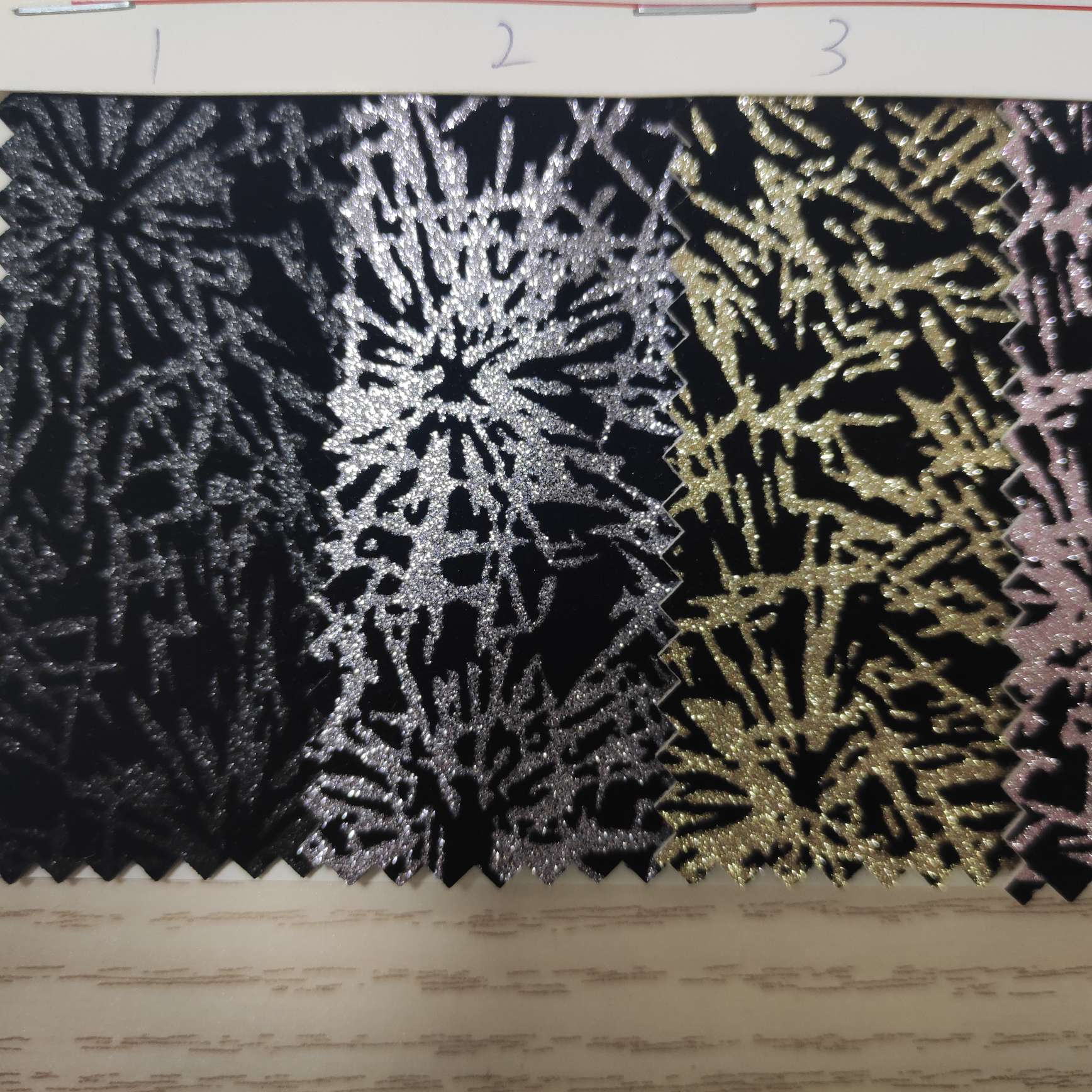 雪花飞扬大量现货高中低档皮革面料厂家直销热销新款