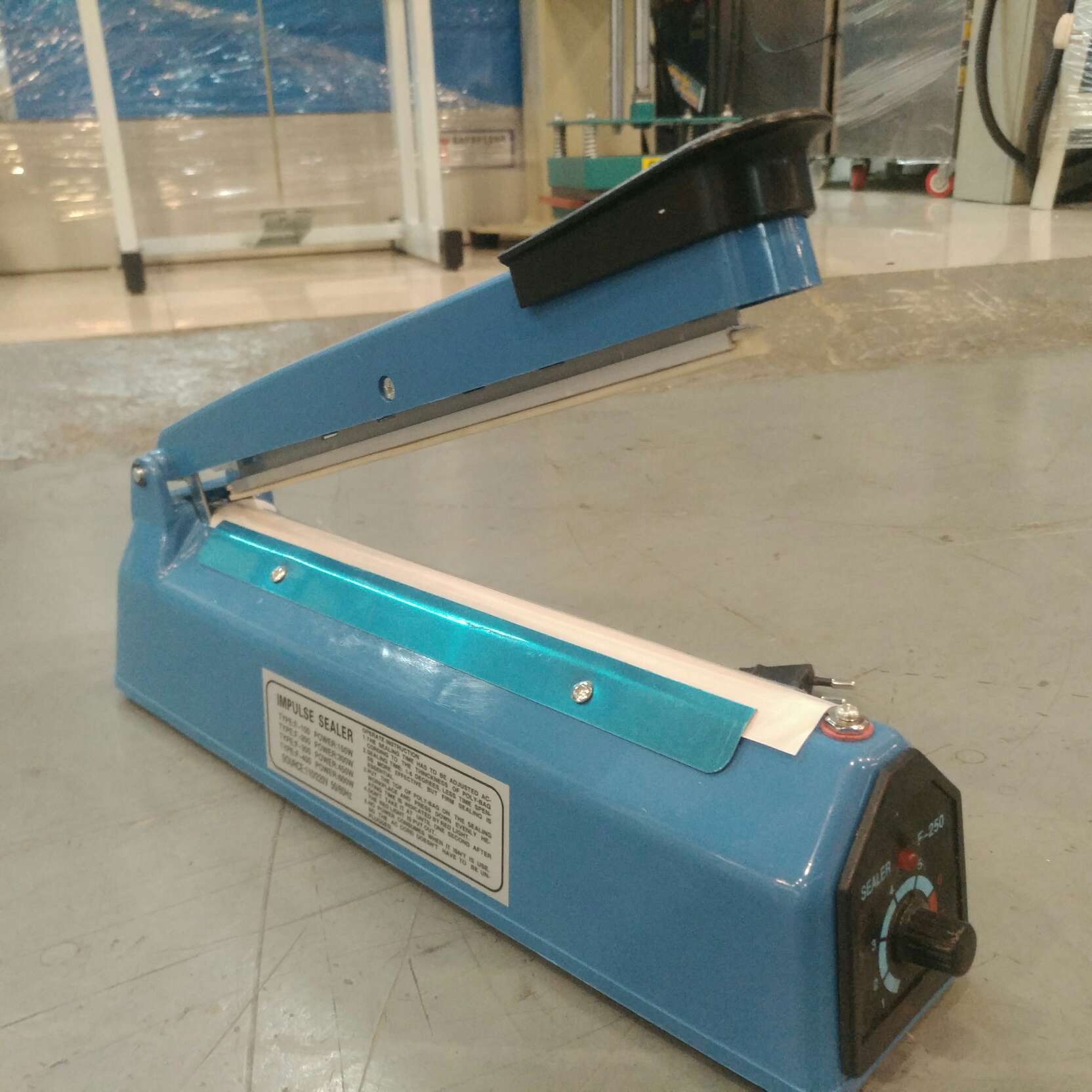 塑料手压封口机产品图