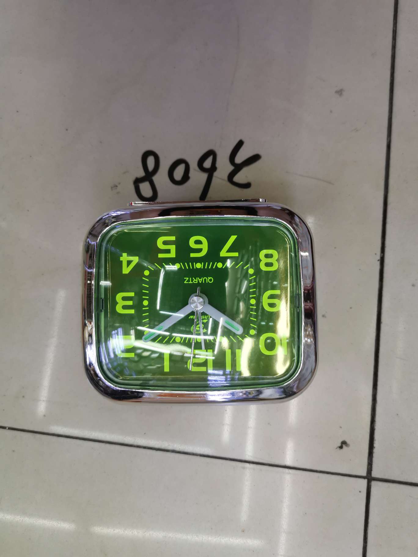 Green face fashion mute alarm clock thumbnail