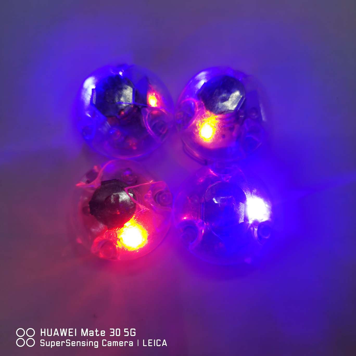 挤压球发光led