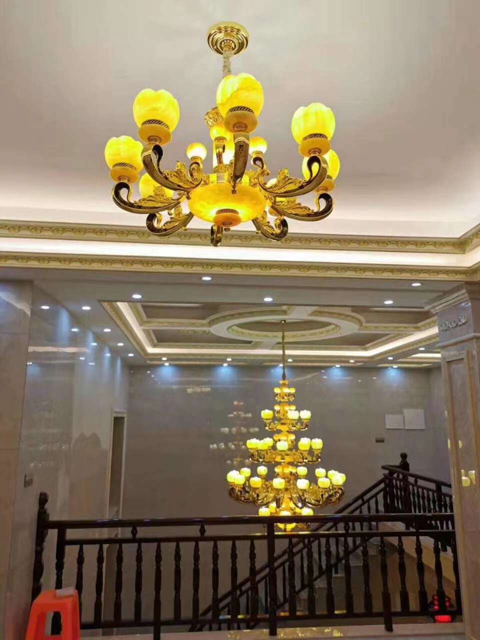 Estilo europeo duplex aleación de zinc cristal candelabro natural jade villa sala de estar casa de lujo techo luminaria decorativa candelabro de casa Item Picture