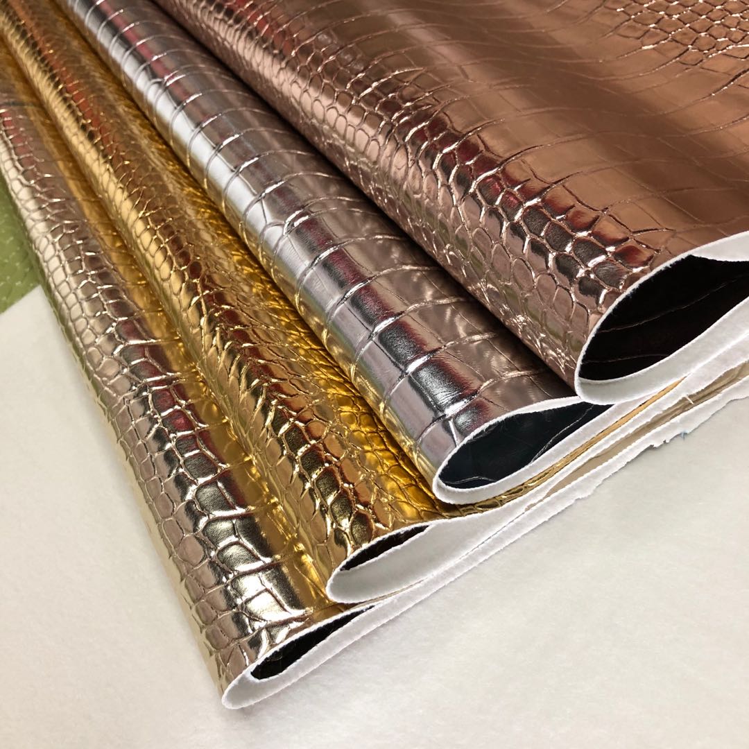 New eco-friendly high-quality pvc bags, handbags and sofa leathers with crocodile patterns in various sizes undefined