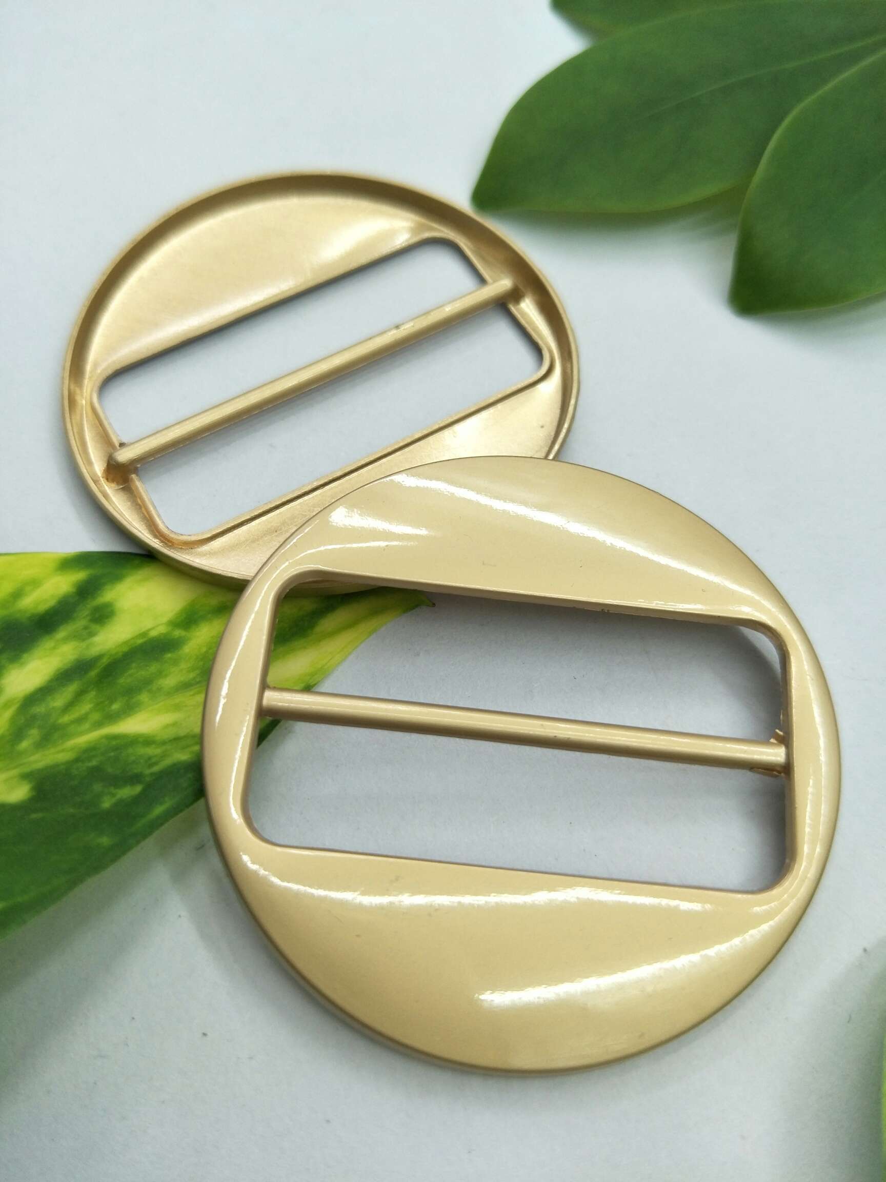 服装饰品实物图