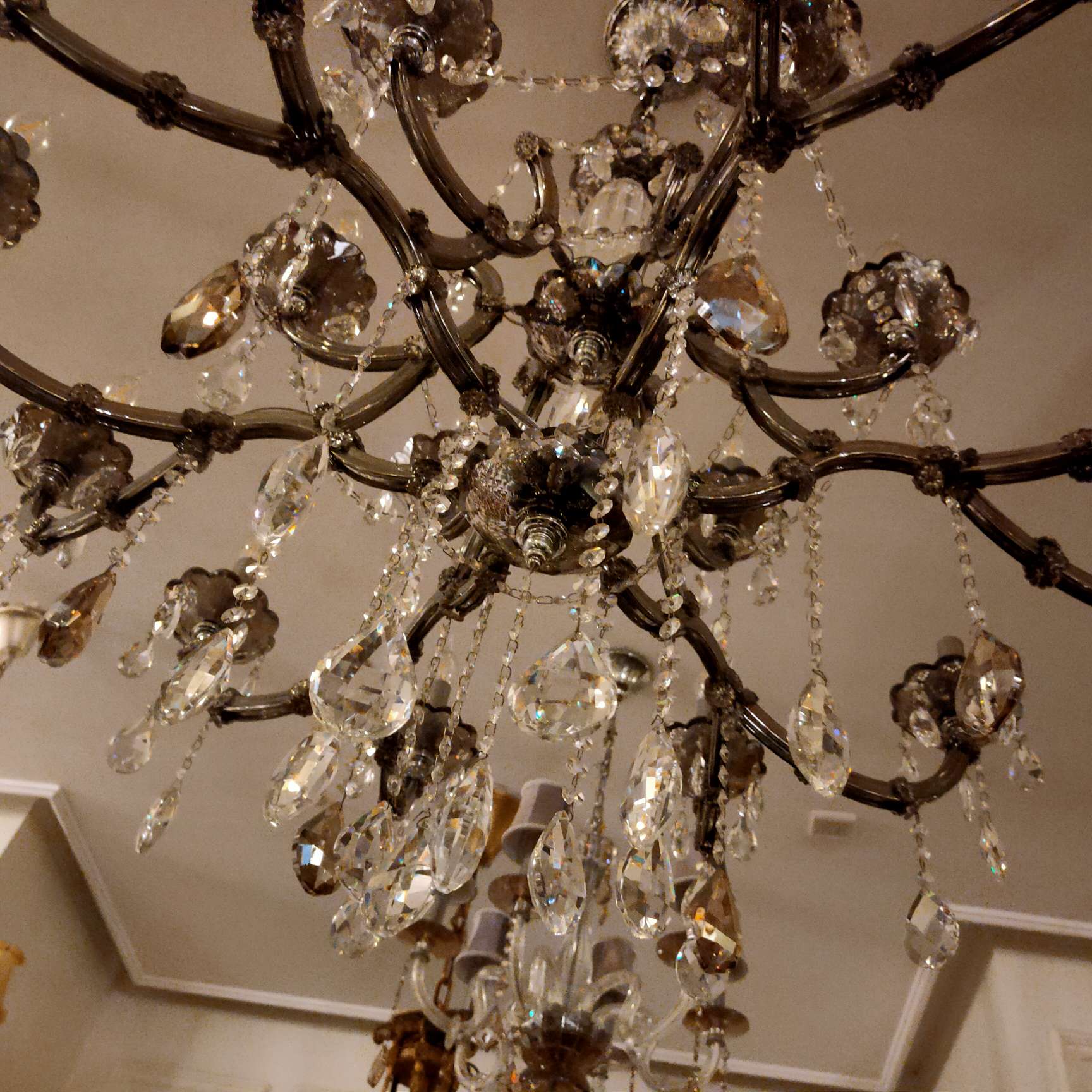 欧式北欧全铜水晶灯具轻奢吊灯简 约现代客厅灯卧室餐厅灯水晶 灯细节图