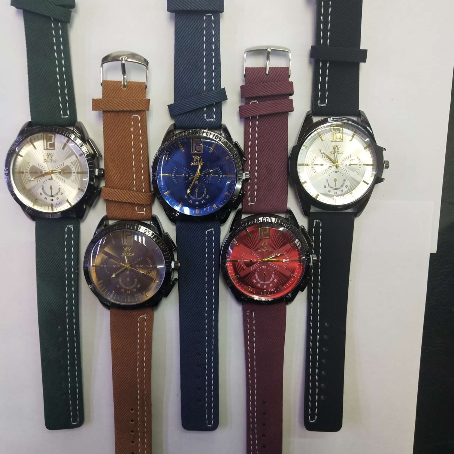 High-quality and fashionable men's watches