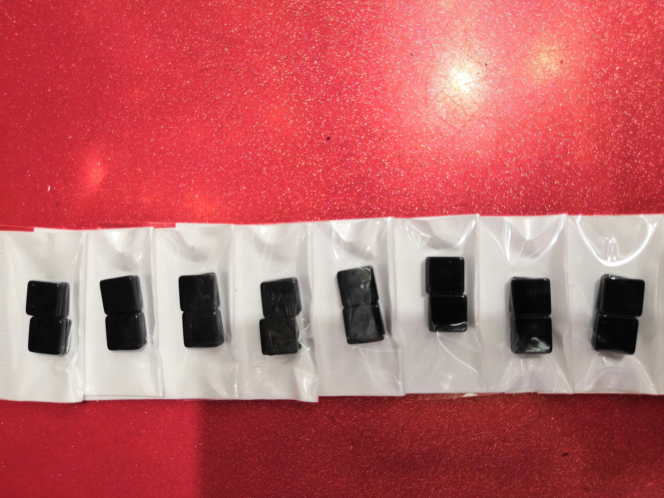 Double-sided square iron suction ear studs Specification image