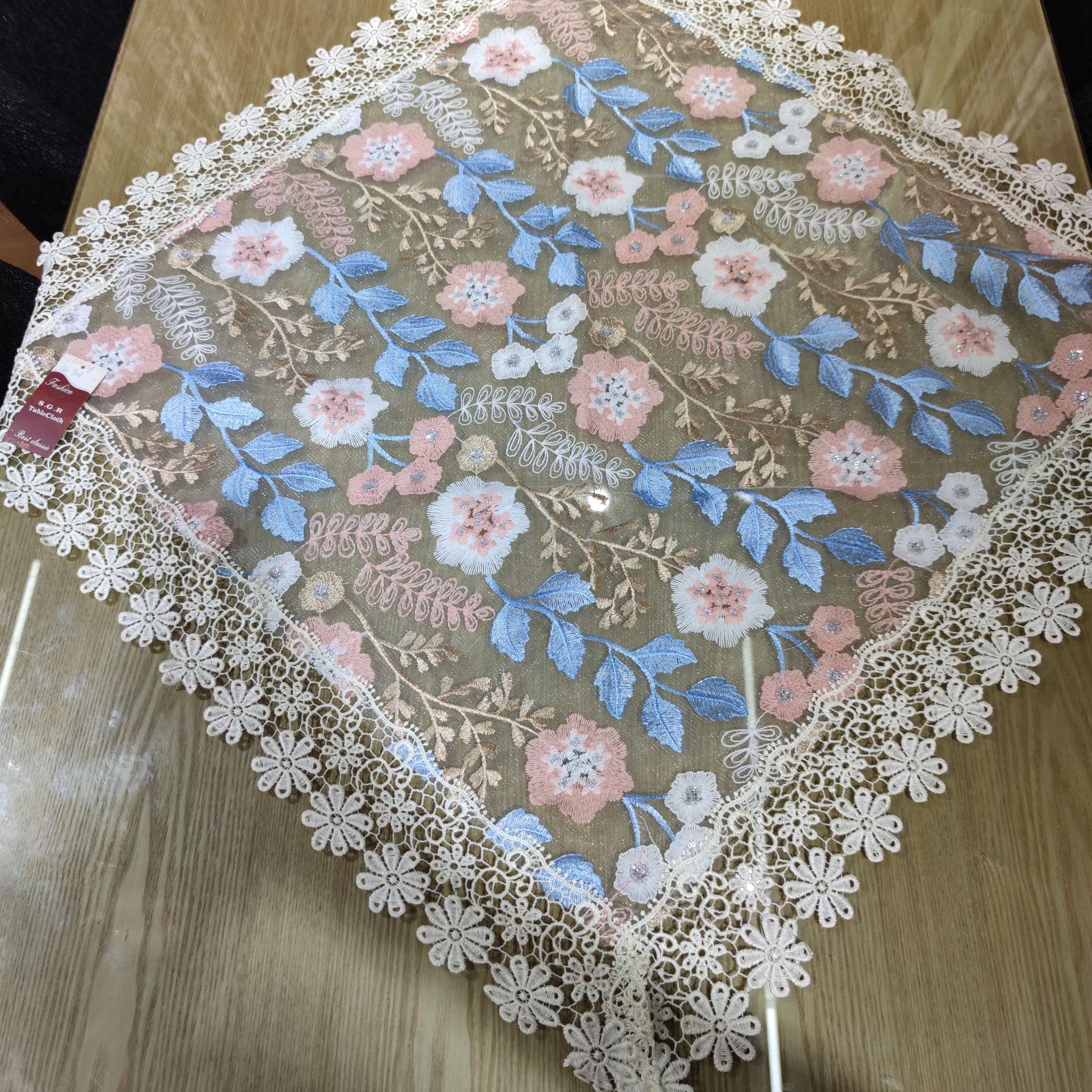 [S.G.R] 2020 new tablecloth and table flag embrace pillow yarn embroidered red and blue two-color style thumbnail