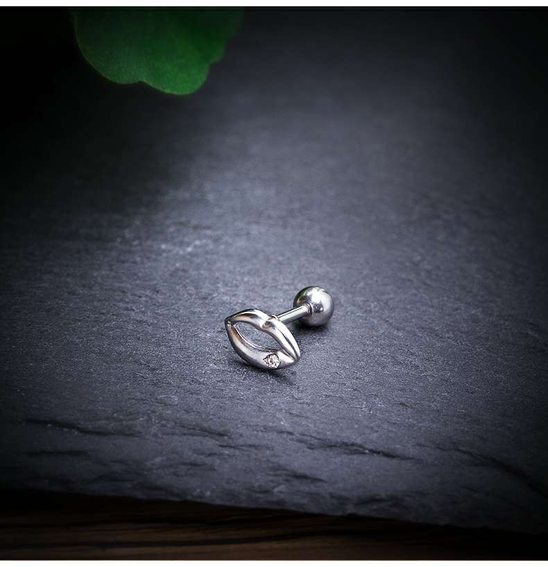 Changsheng Jewelry features zircon lip print earrings, couple ear bone nails, and piercing nails Specification image