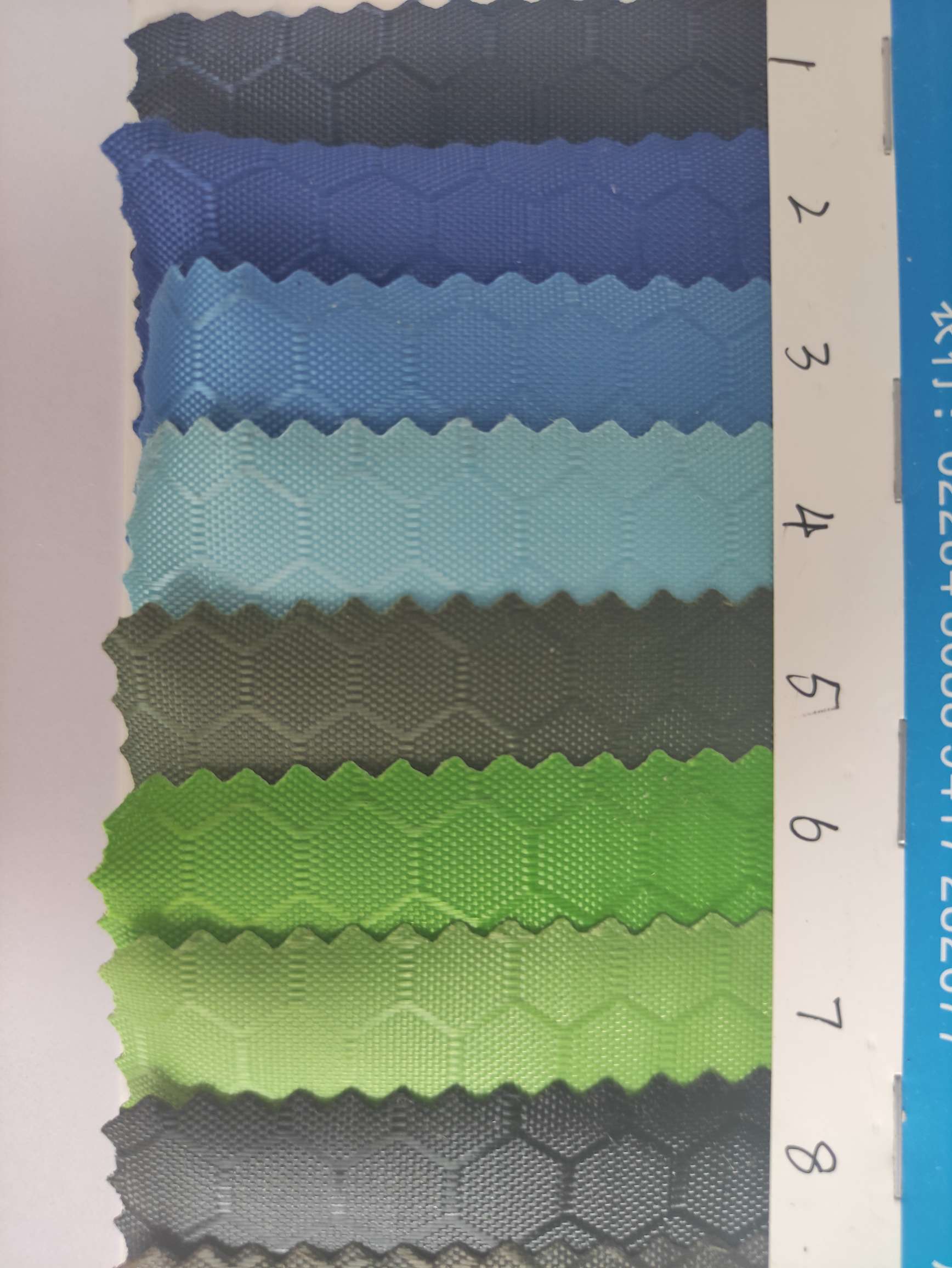 大足球大量现货高中低档皮革面料厂家直销热销新款