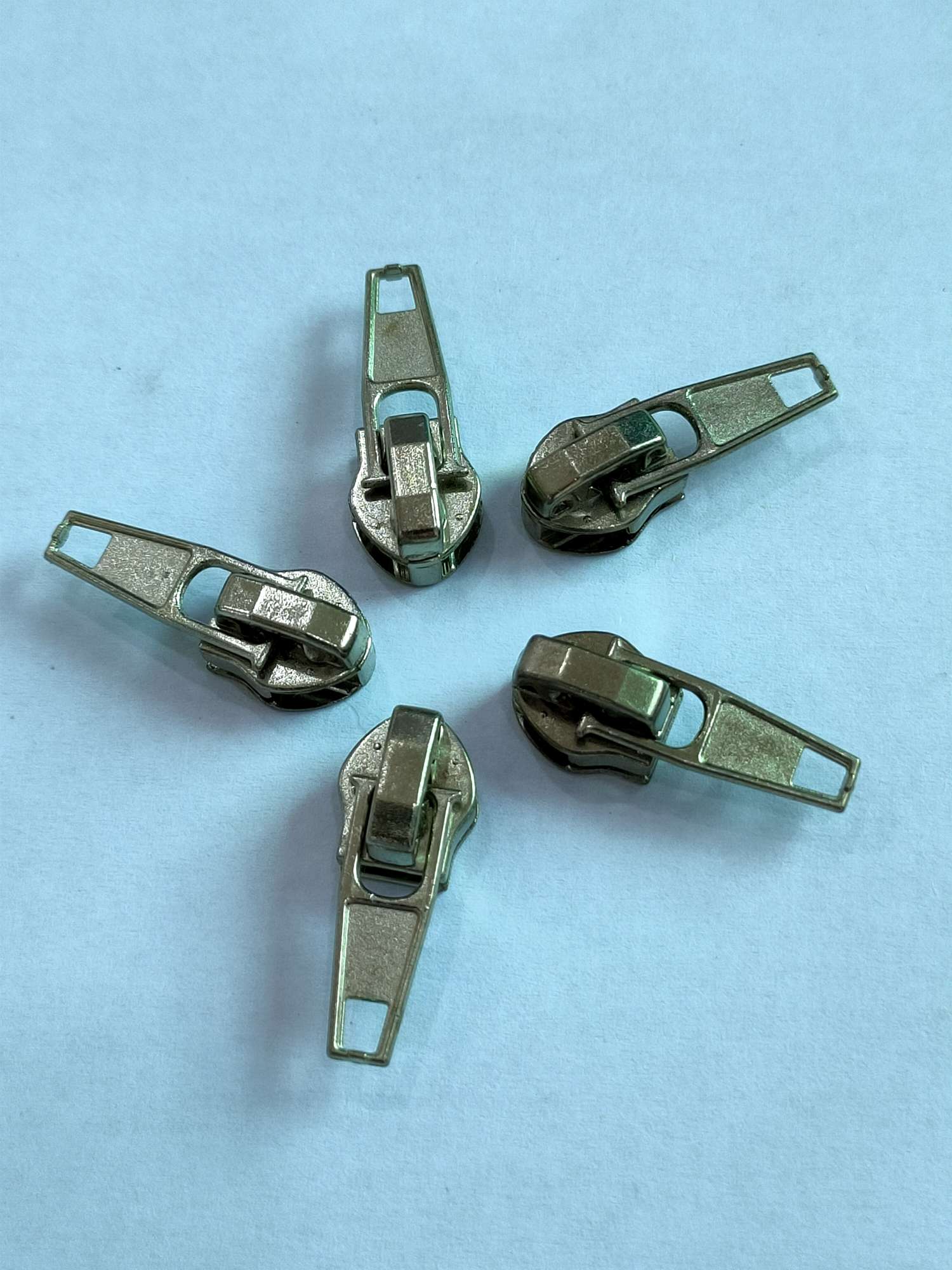 A Small 71 Automatic Head Application Scenario