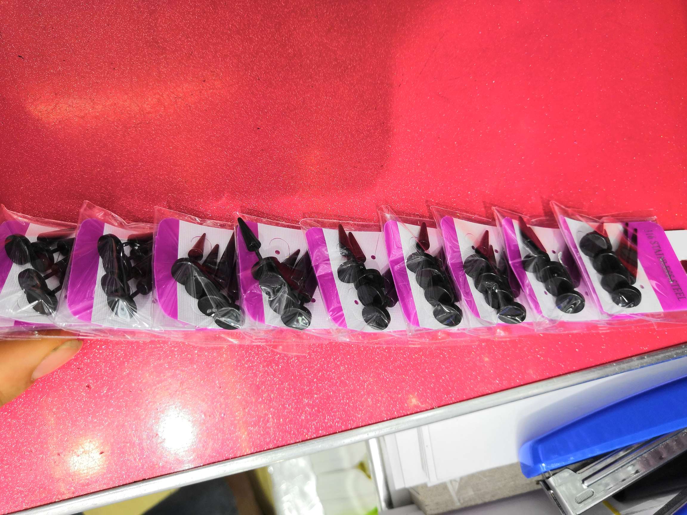 Set of ear studs No. 2 details Picture