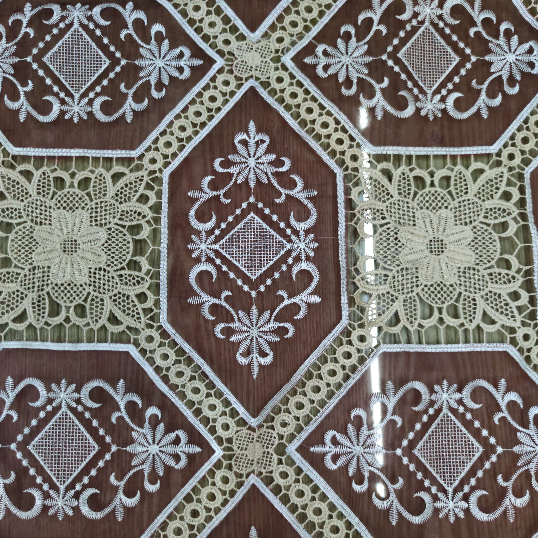 【S.G.R】2020 New Style hollowed-out gauze embroidered tablecloth Specification image