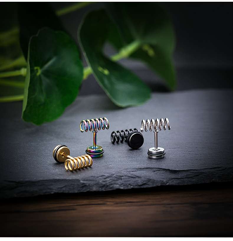 Changsheng Jewelry offers a wholesale of unique and simple titanium steel spring ear studs and other niche earrings Application Scenario
