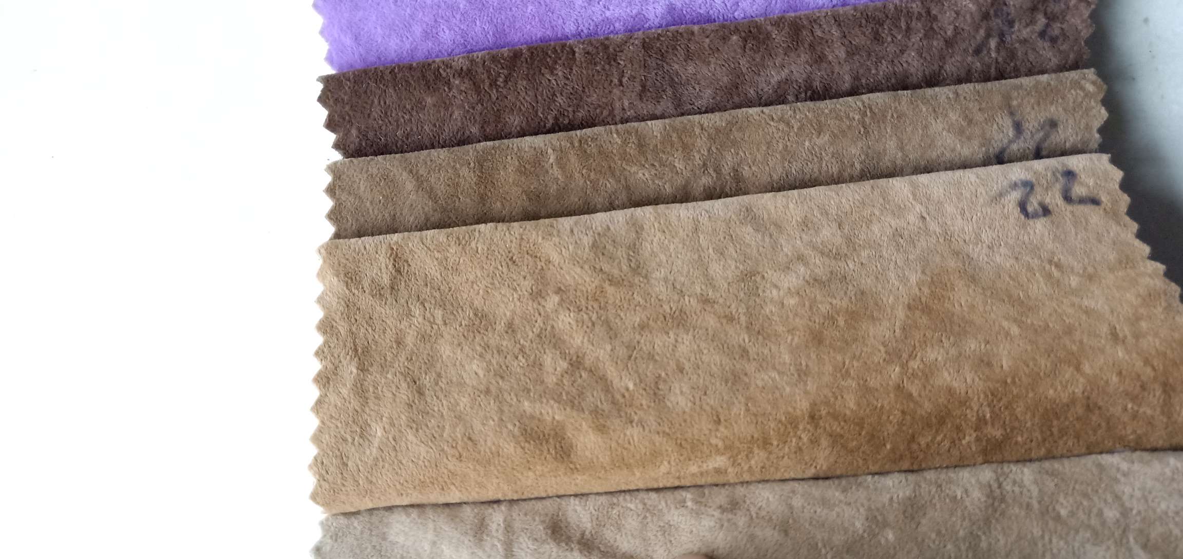 All kinds of medium and high-end flocking, ice flower flocking, Korean flocking, sequins, linen, velvet, diamond flocking, faux leather flocking, corduroy, deerskin flocking, double-sided flocking, Dutch flocking, Shure flocking, suede flocking, plain flocking undefined