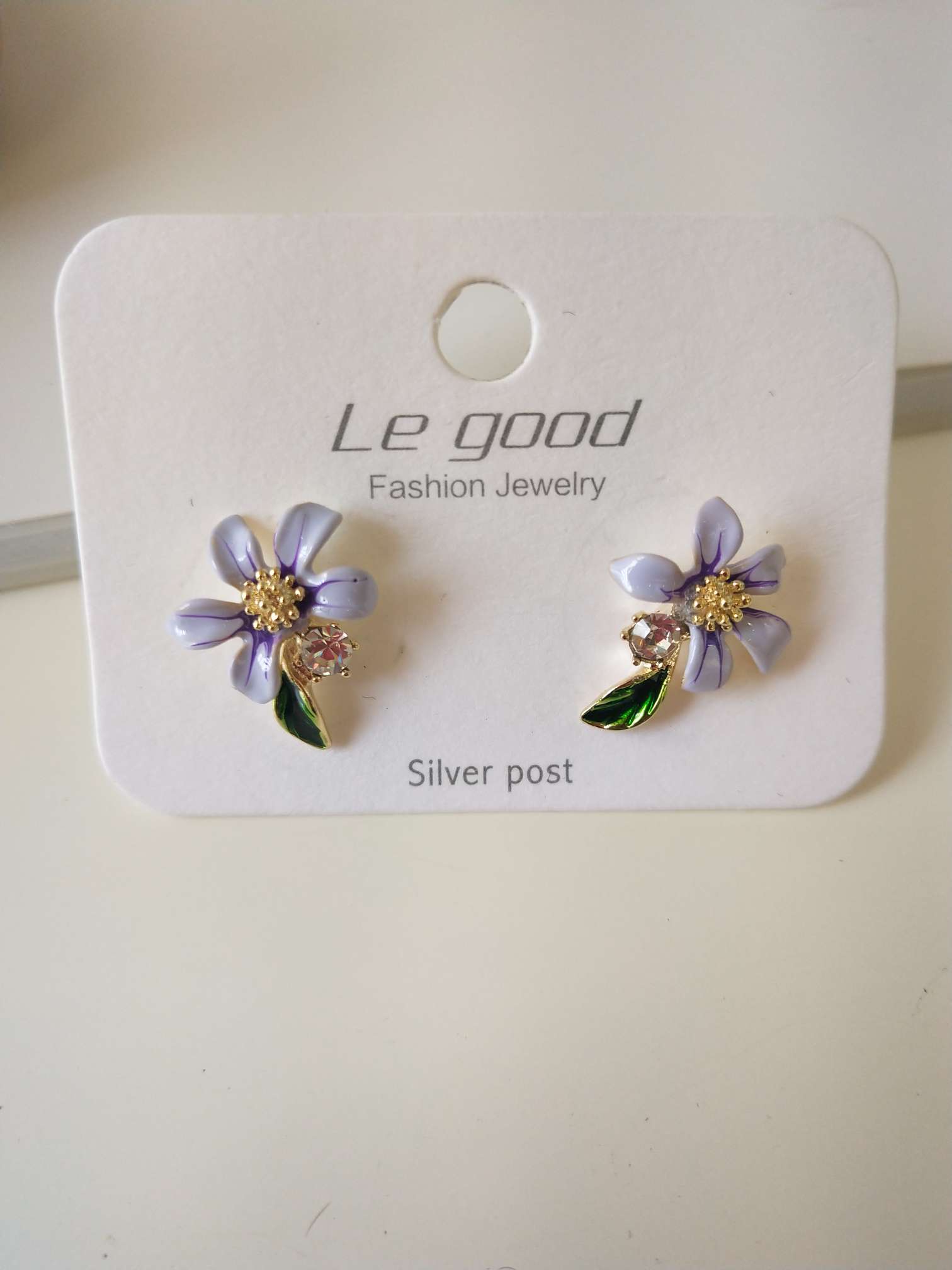 Pendientes de plata 925 con pequeñas flores púrpura