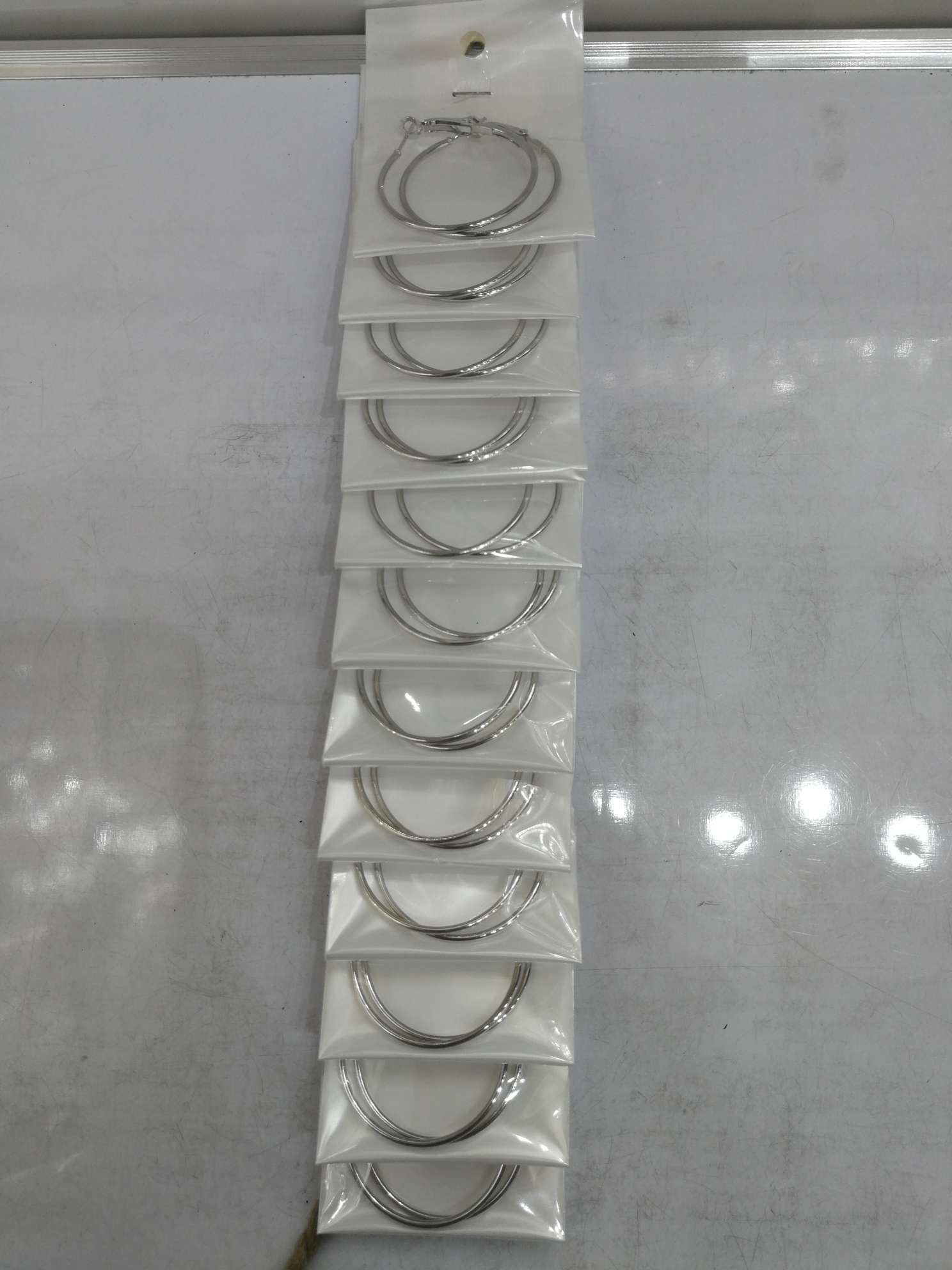 30光圈白K12对为一条