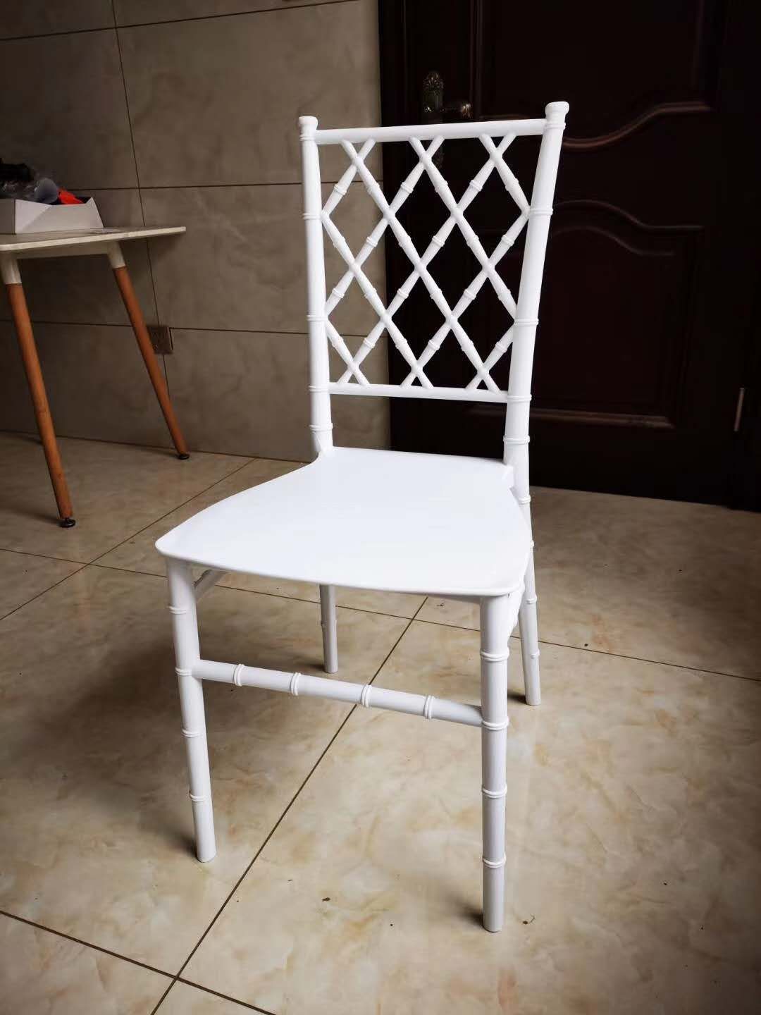 塑料椅子餐厅椅婚色个性椅子