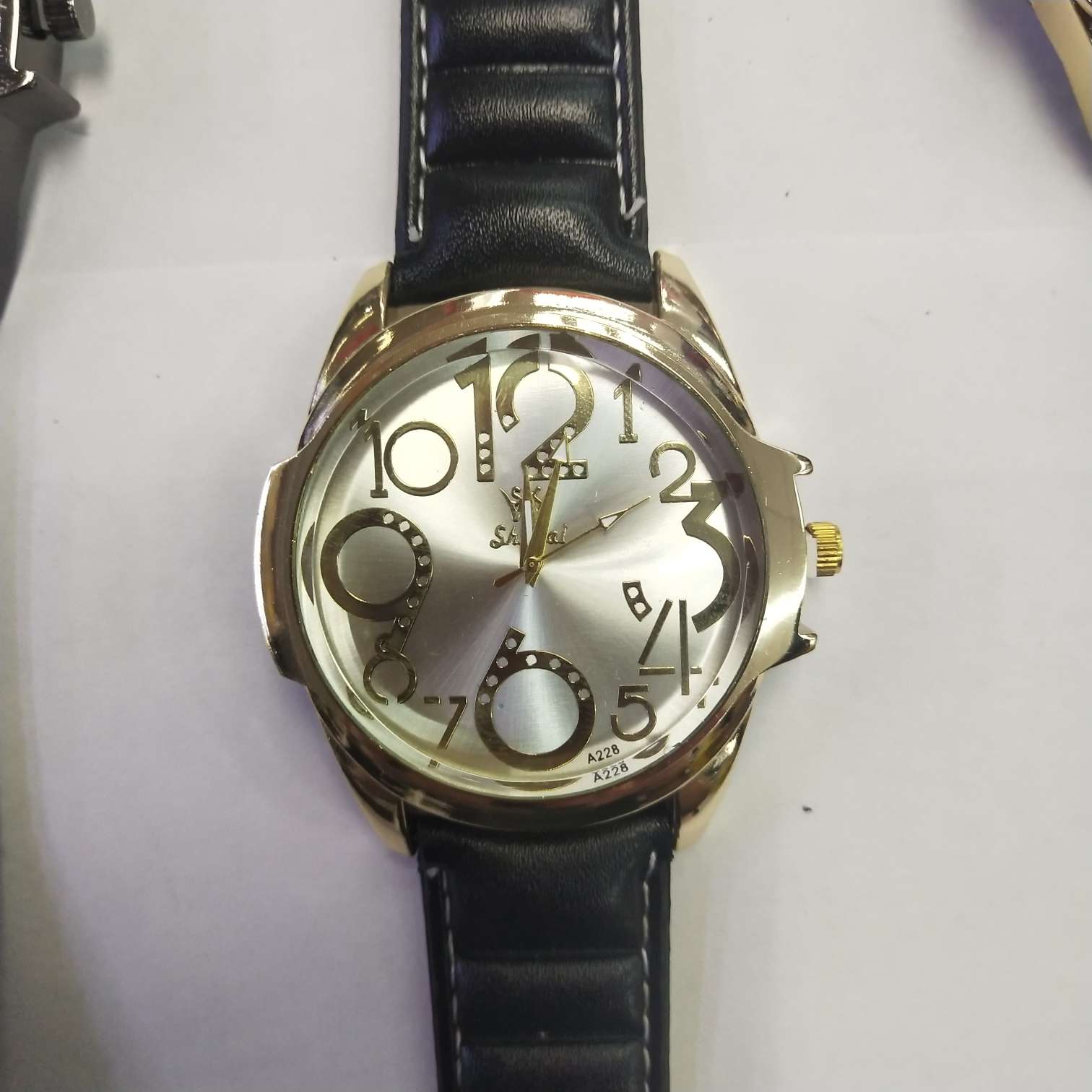 Men's fashion watch details Picture