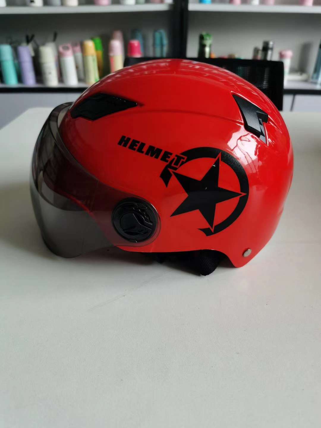 Safety helmet full figure