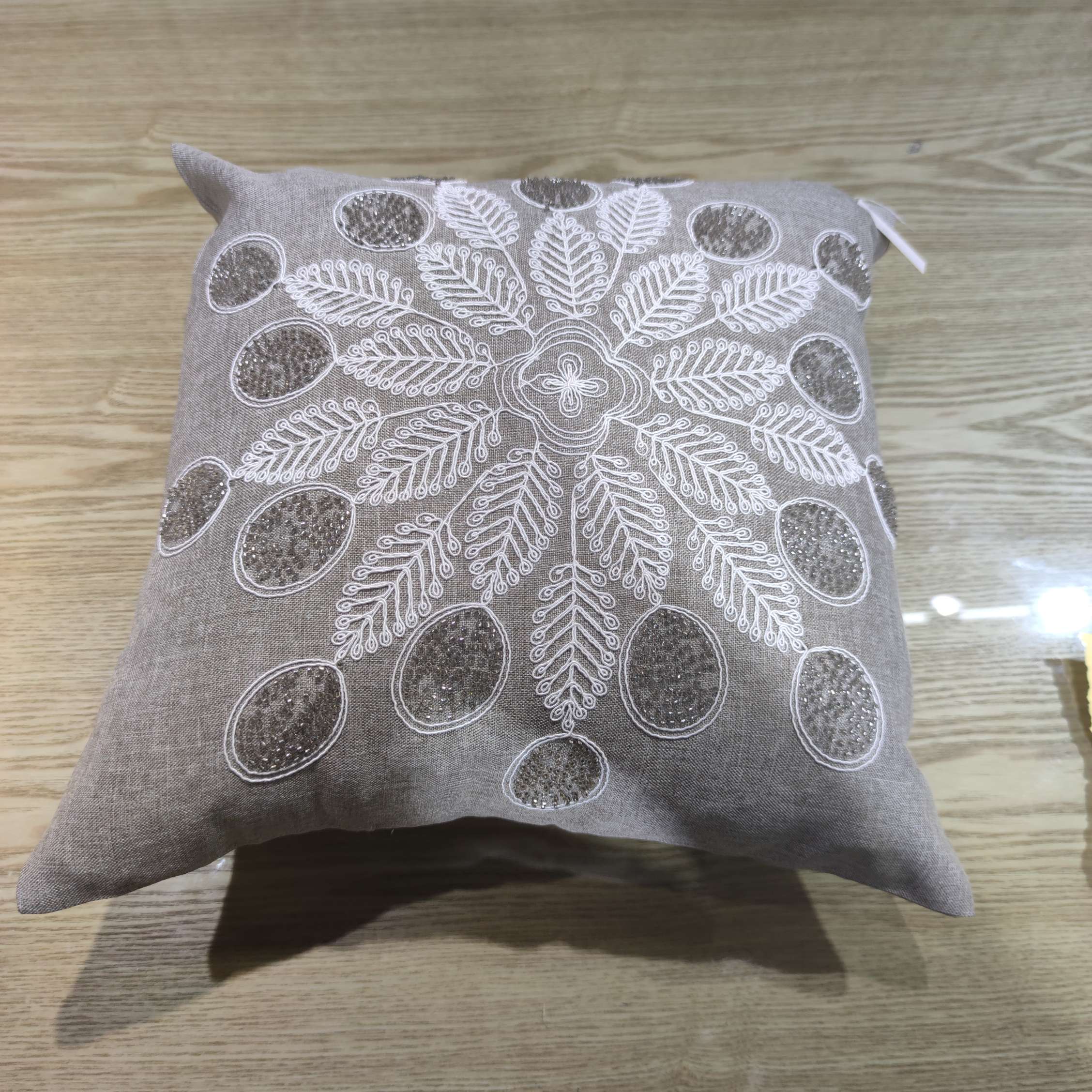 【S.G.R】2020 New tablecloths, table flags, throw pillows, craft fabrics, leaves, sequins, linen